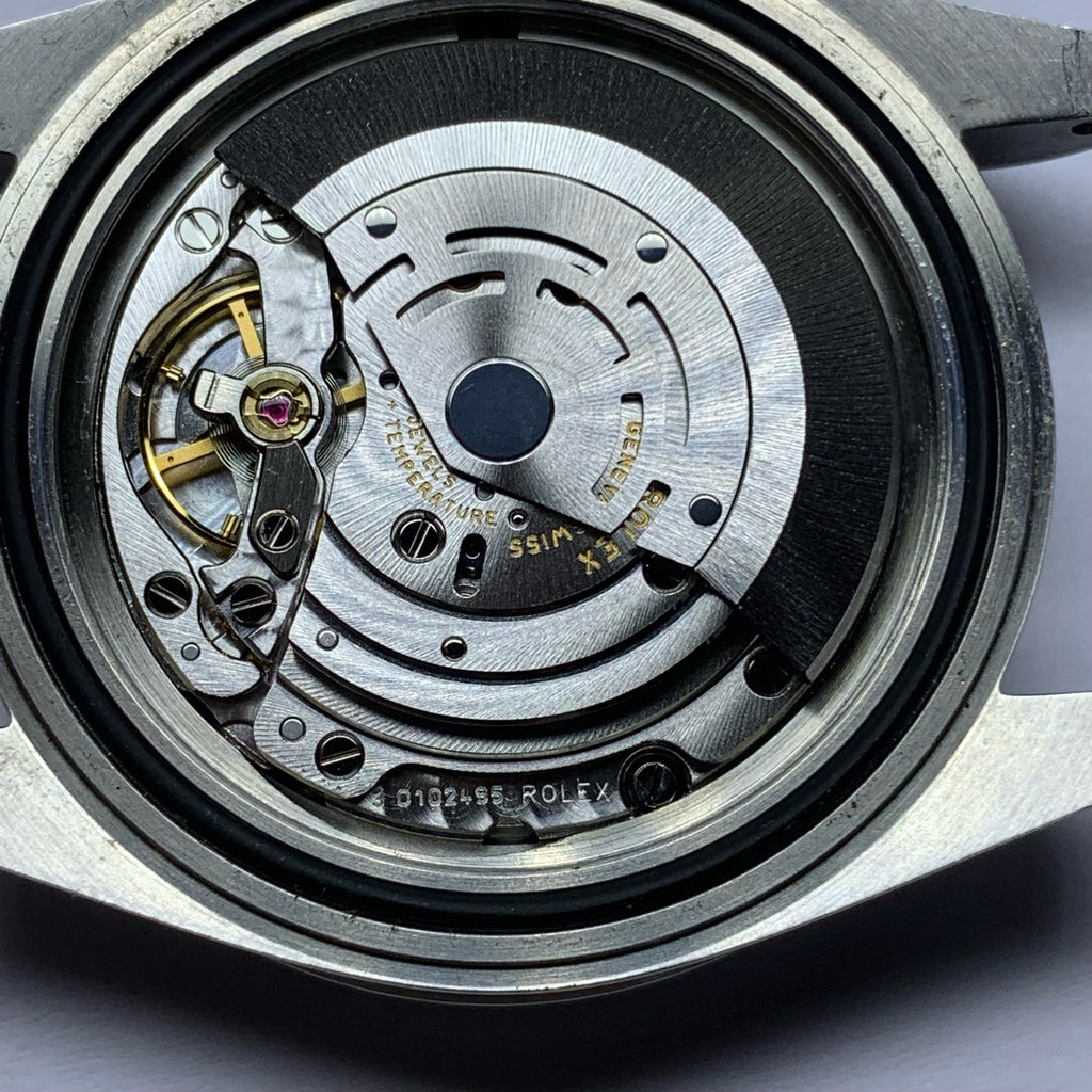 Rolex Submariner model 40 millimeters 14060M