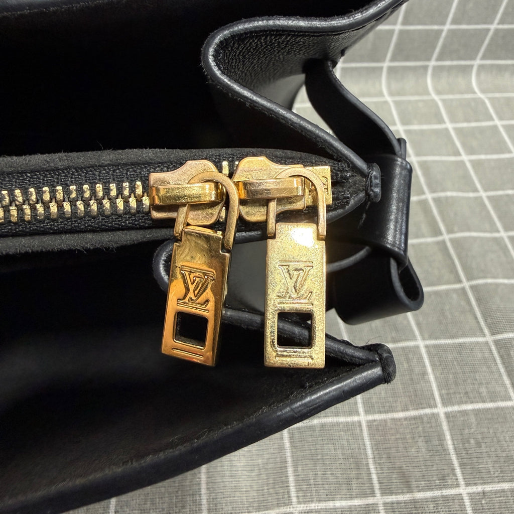 Louis Vuitton M42886
