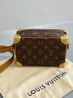 Louis Vuitton Metal M68906