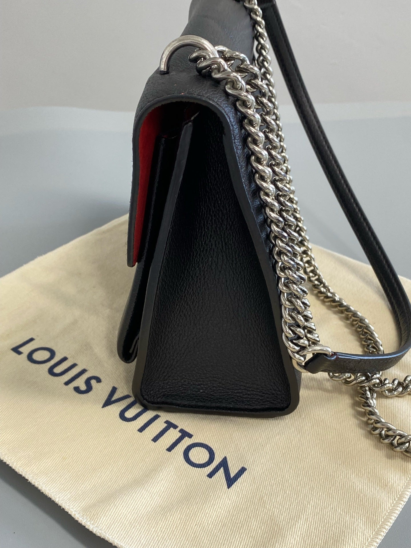 Louis Vuitton Silver M51418
