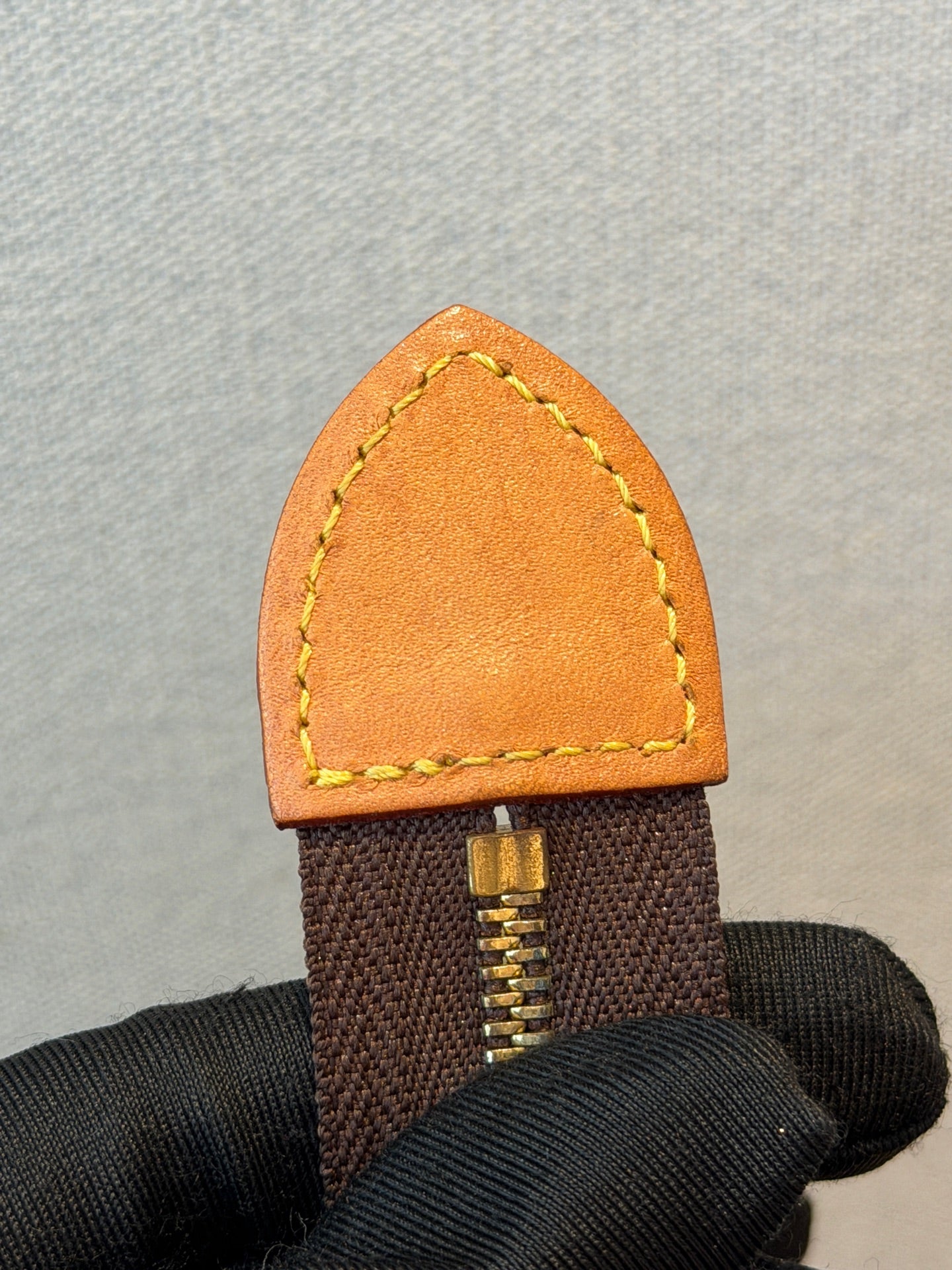 Louis Vuitton Canvas M47542