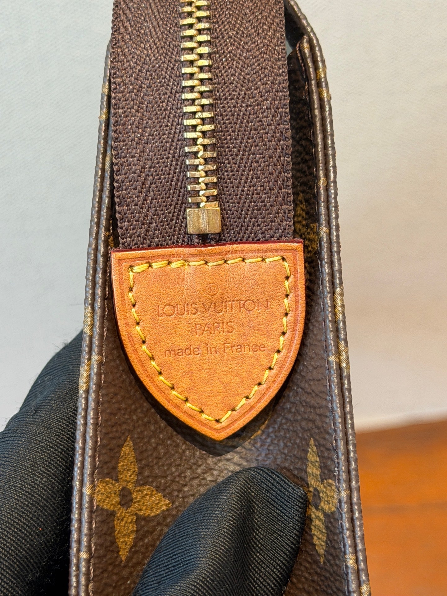Louis Vuitton Canvas M47542