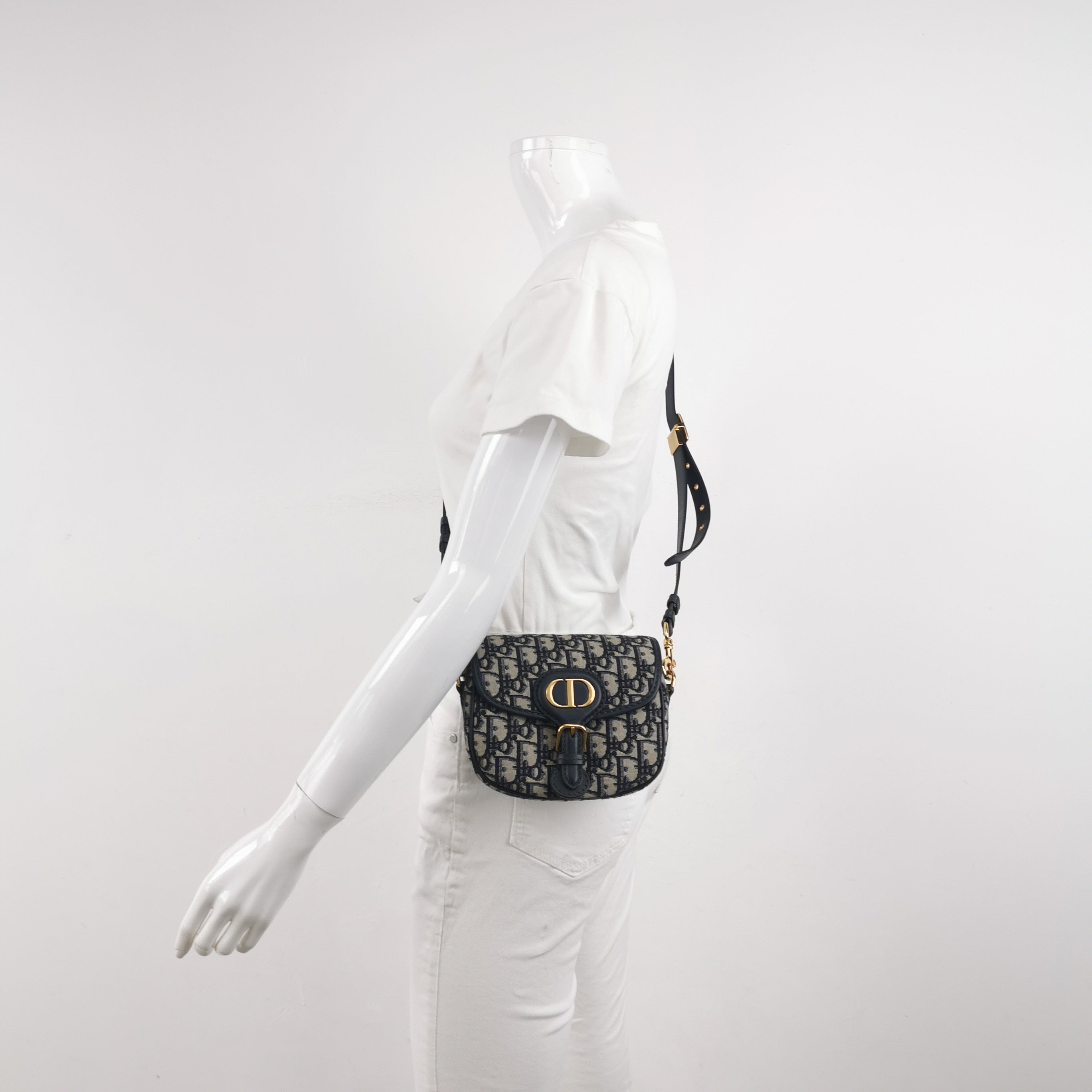 Dior Canvas Crossbody M9317UTZQ_M928