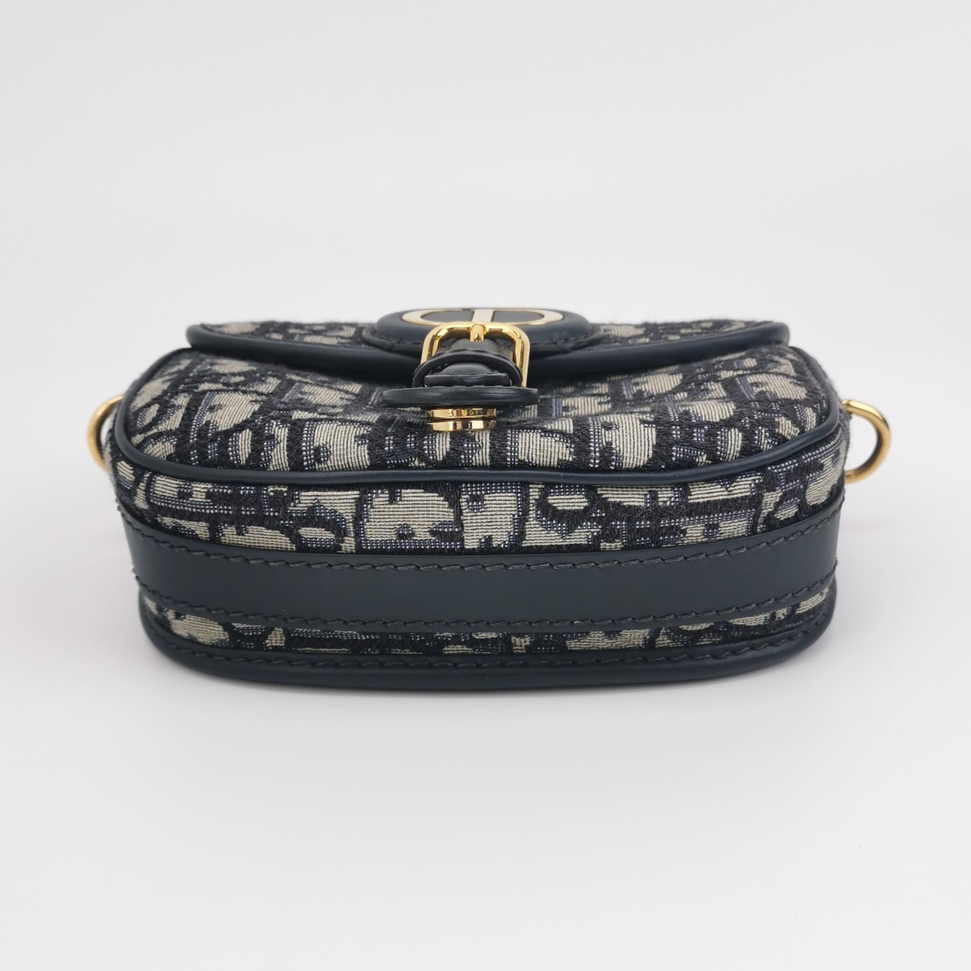 Dior Canvas Crossbody M9317UTZQ_M928