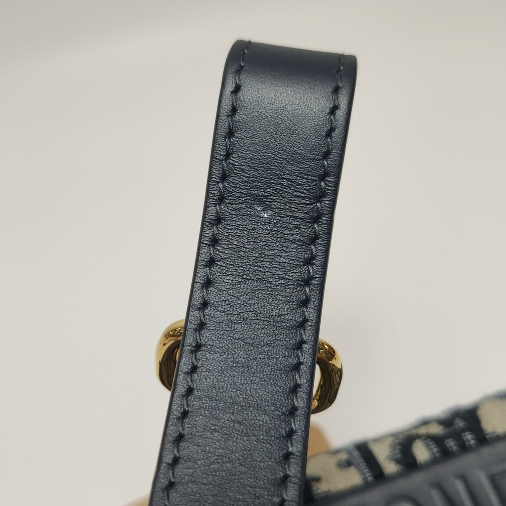 Dior Canvas Crossbody M9317UTZQ_M928
