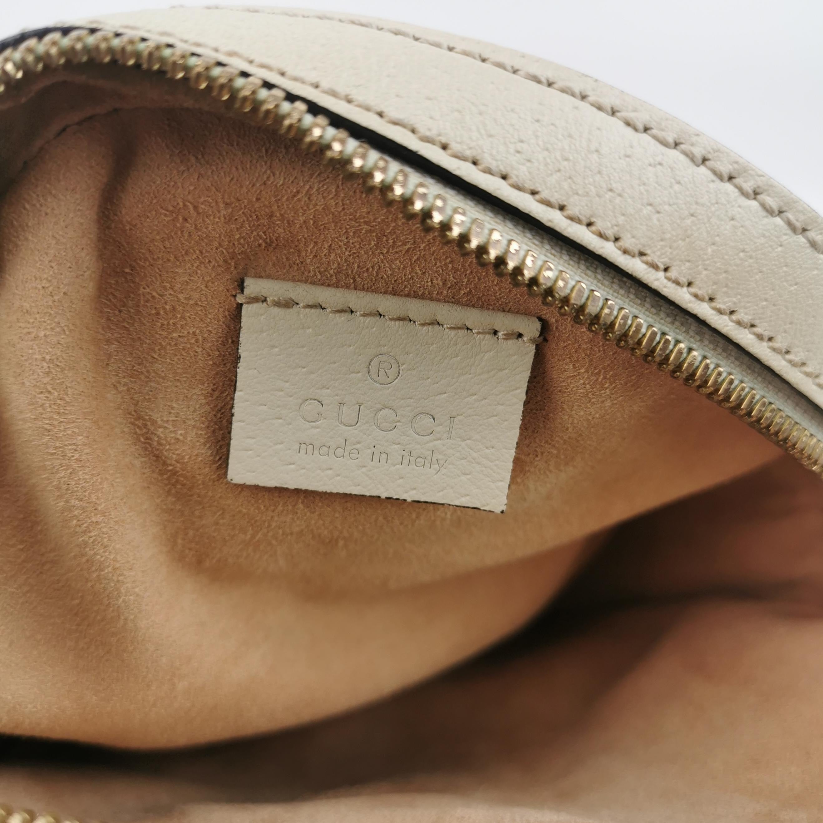 Gucci Canvas Crossbody 550618-CWG1G-8454