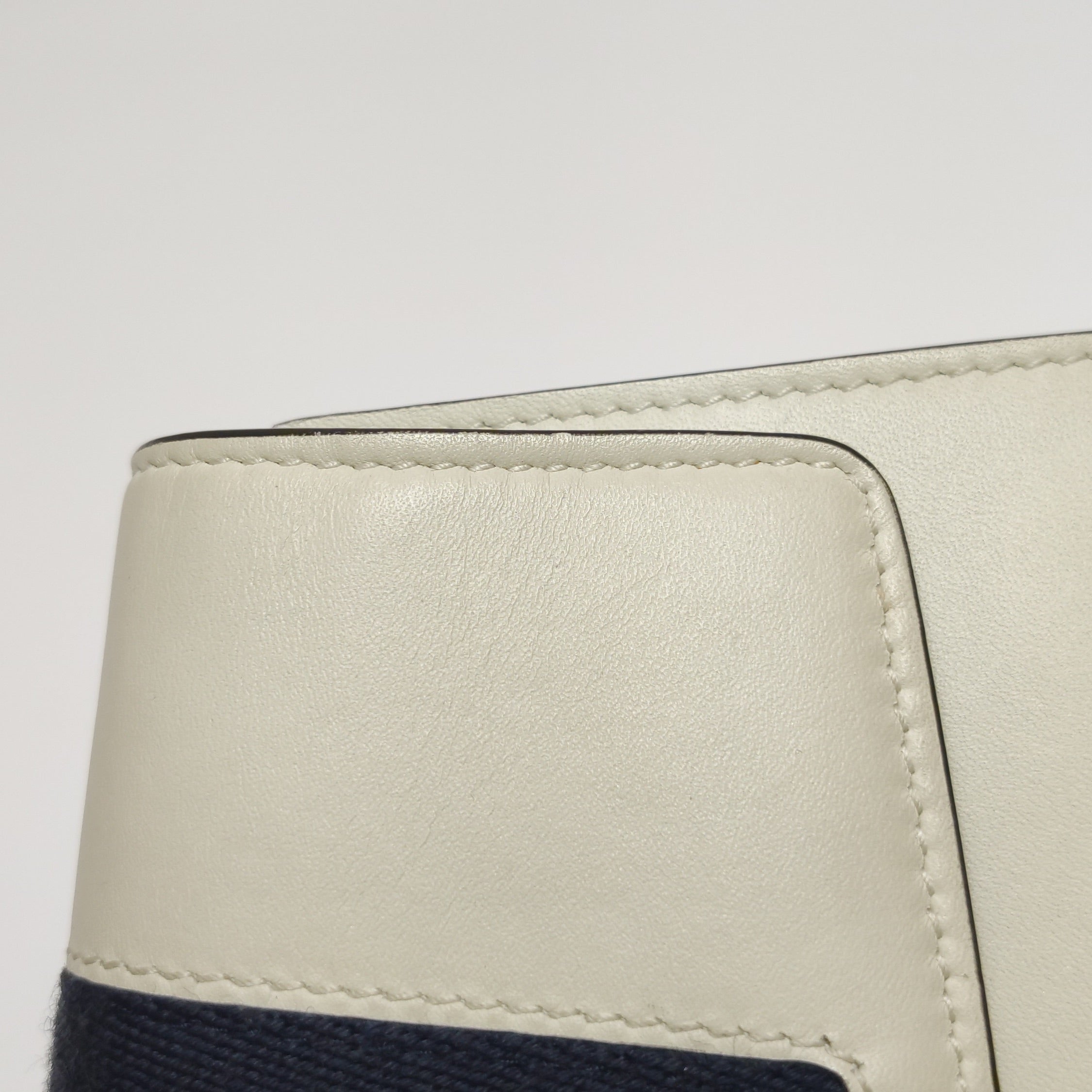 Gucci Canvas Crossbody 494646CWLSG8454