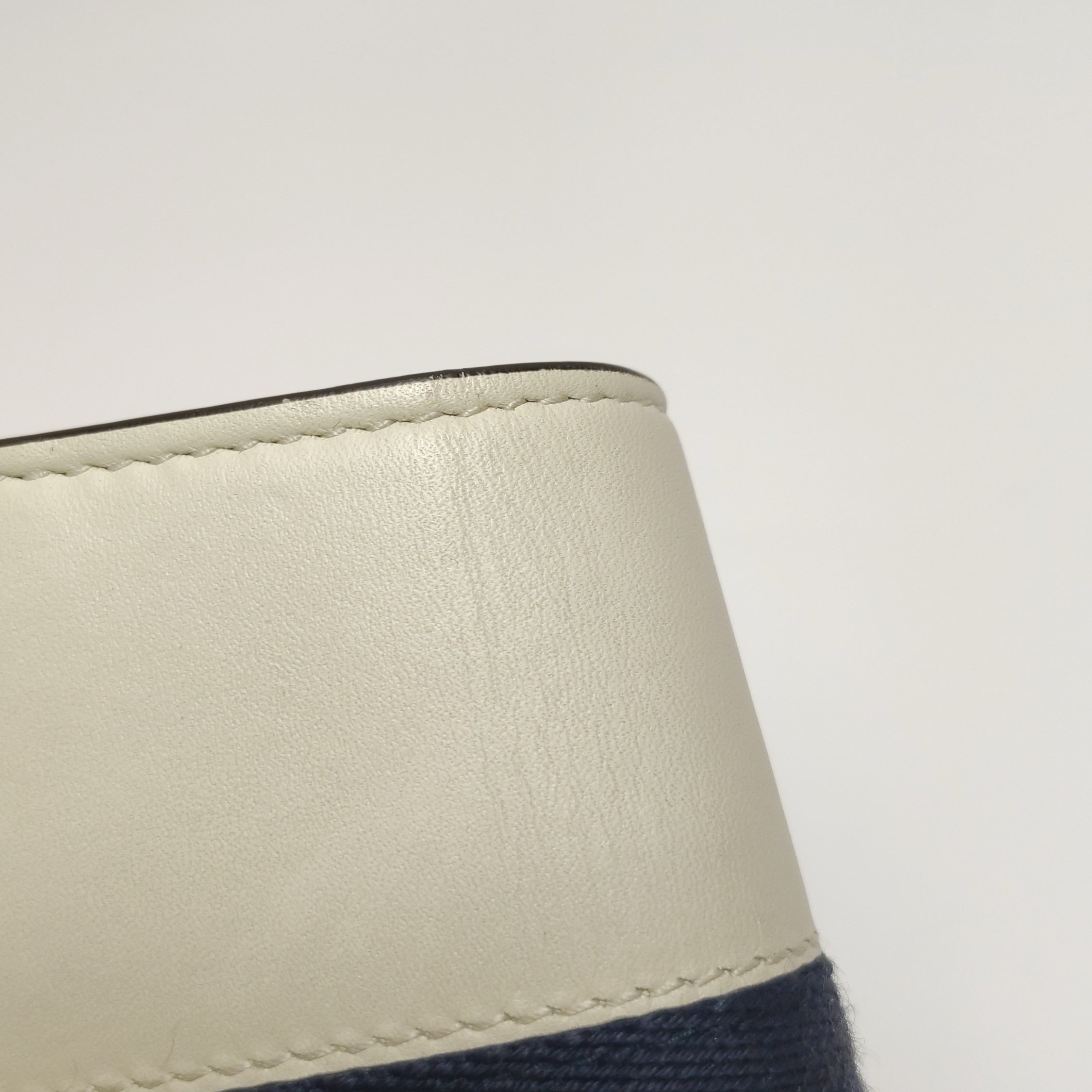 Gucci Canvas Crossbody 494646CWLSG8454