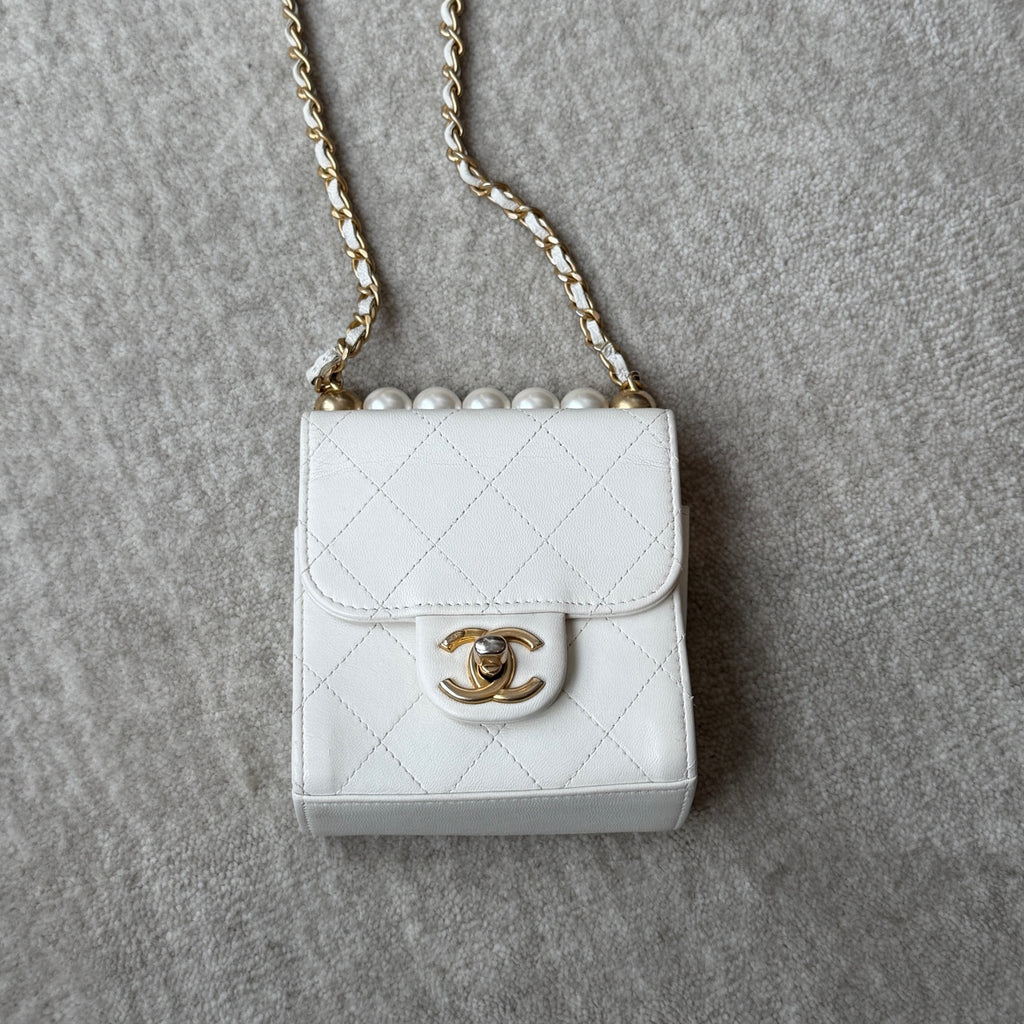 Chanel slg Metal Gold 11.0 × 11 × 5.5 AP0997_B02156_10601