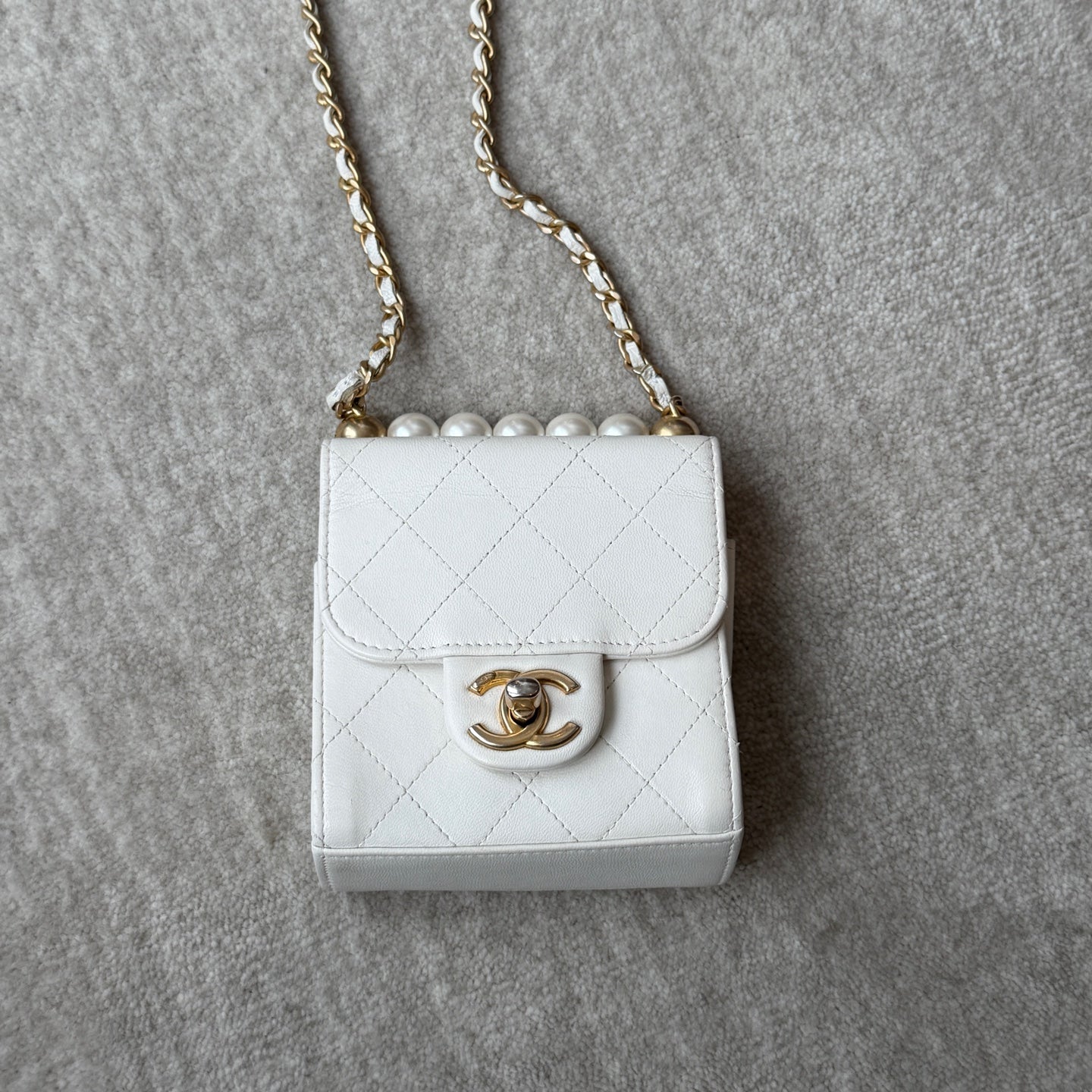 Chanel slg Metal Gold 11.0 × 11 × 5.5 AP0997_B02156_10601