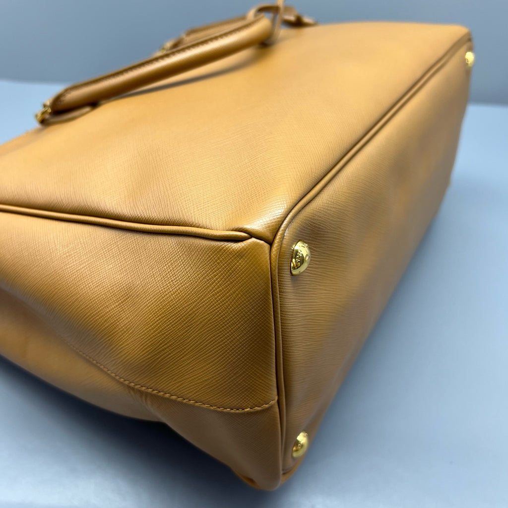 Prada Brown