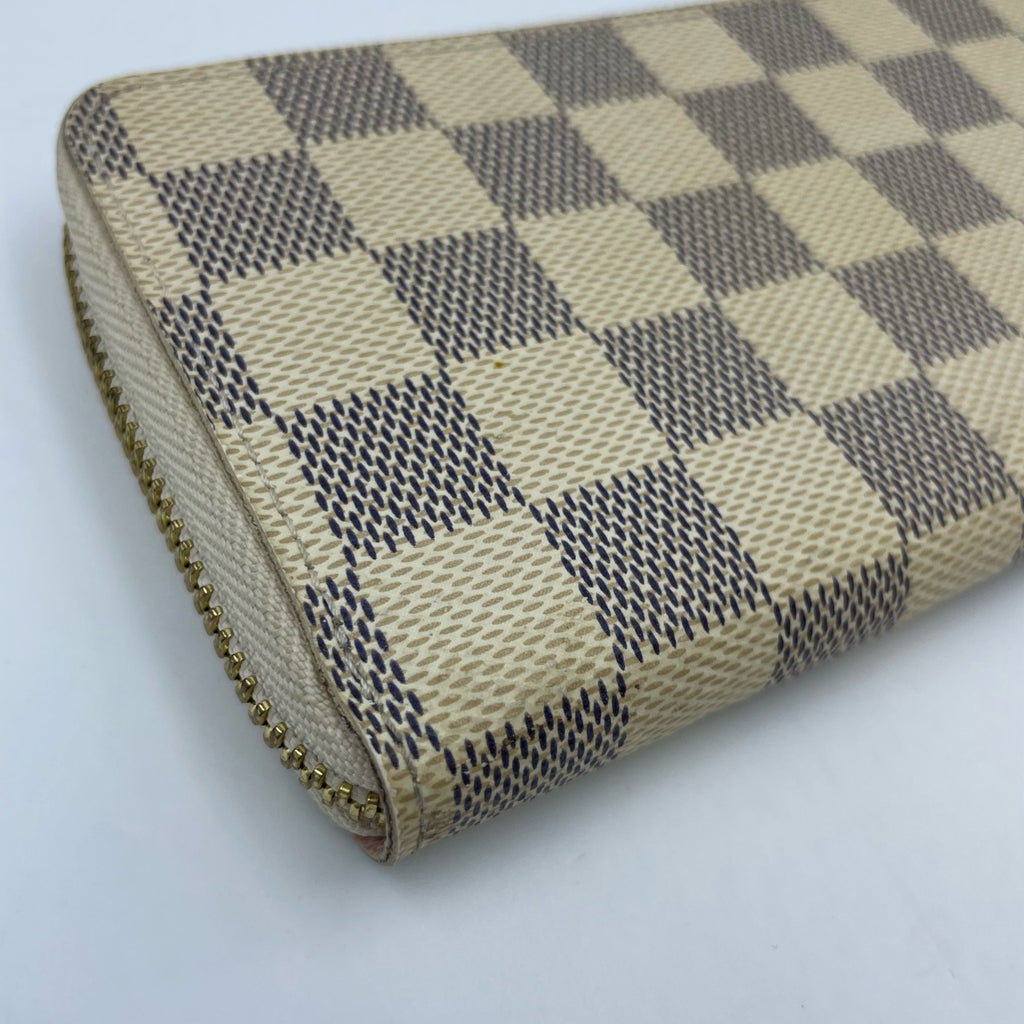 Louis Vuitton White
