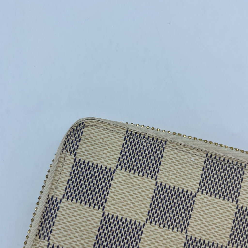 Louis Vuitton White