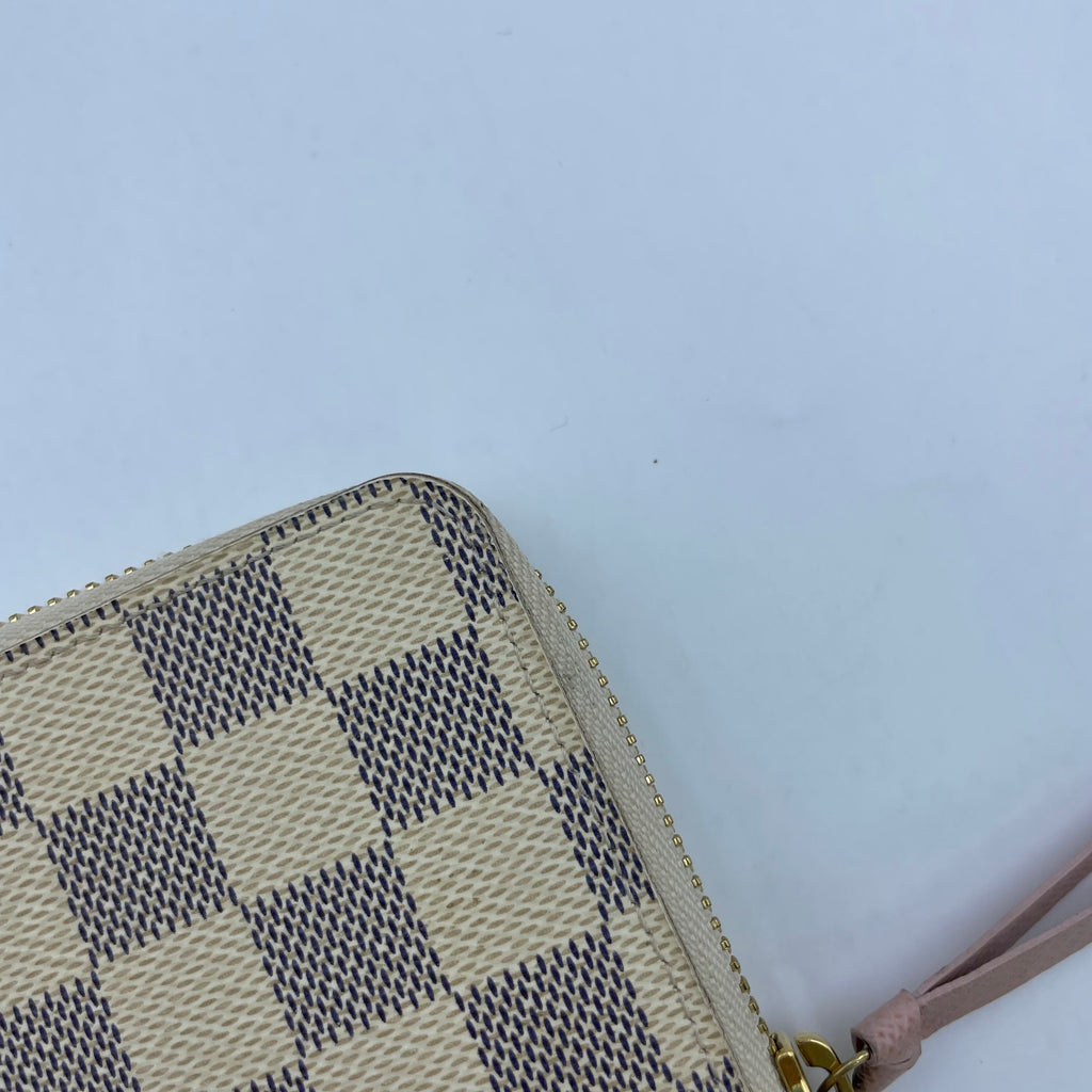 Louis Vuitton White