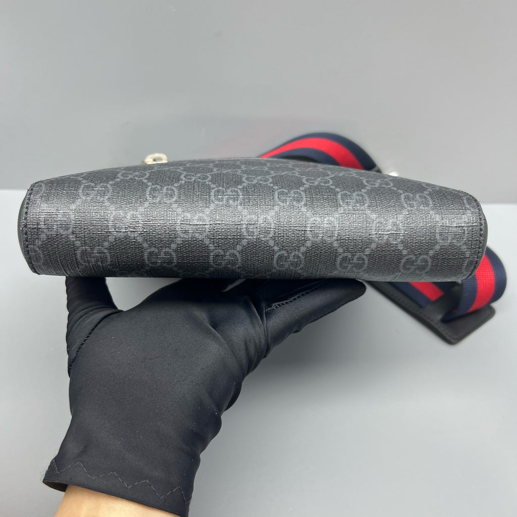 Gucci Messenger Bag