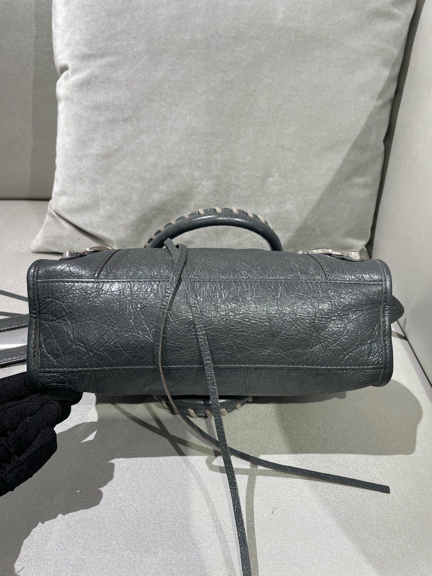 Balenciaga Gray Crossbody 300295-DB5XN-3061