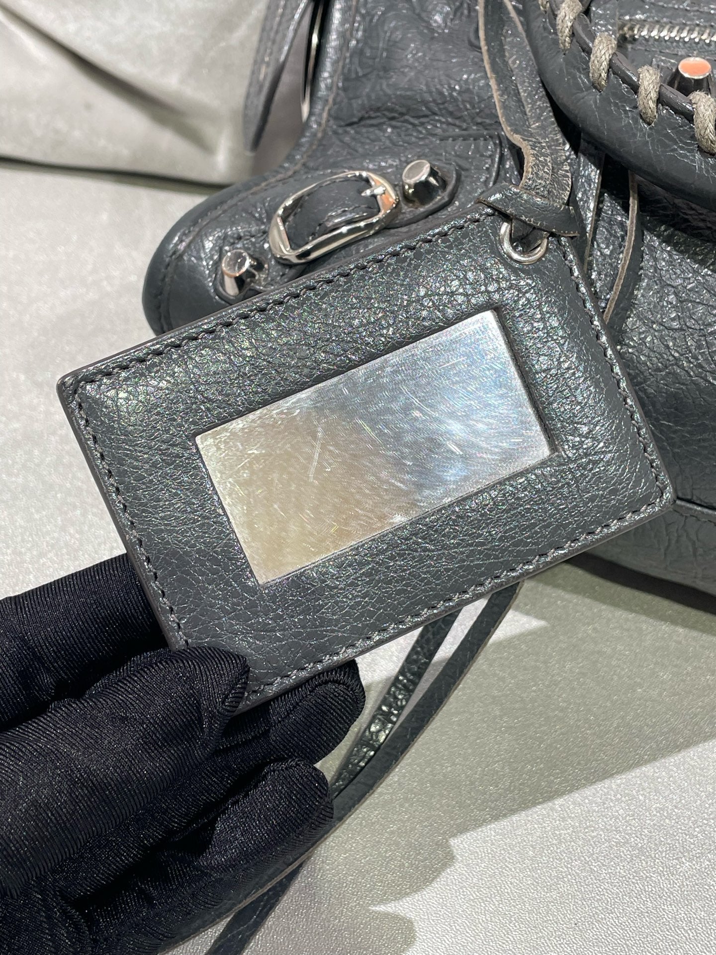 Balenciaga Gray Crossbody 300295-DB5XN-3061