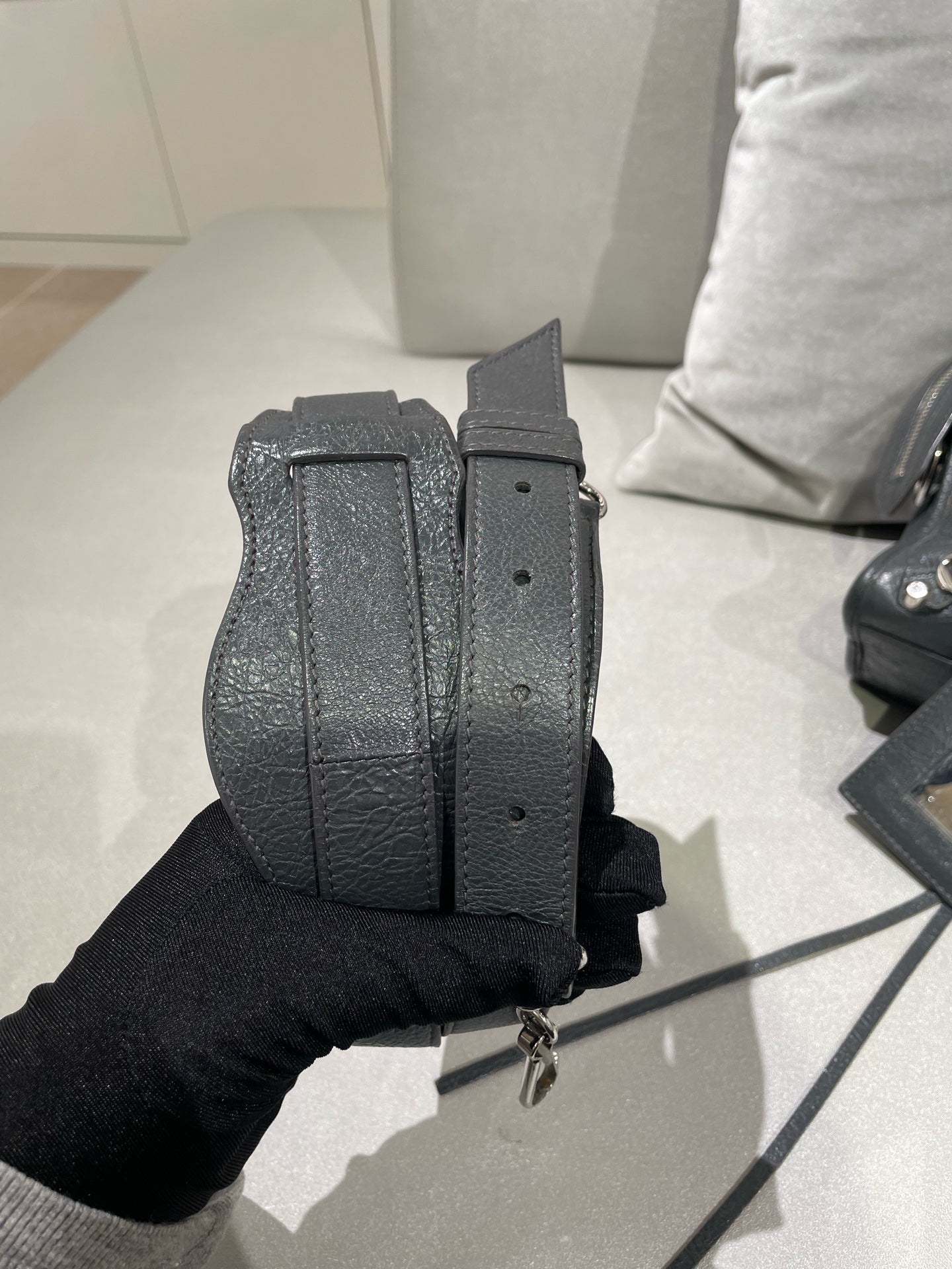Balenciaga Gray Crossbody 300295-DB5XN-3061