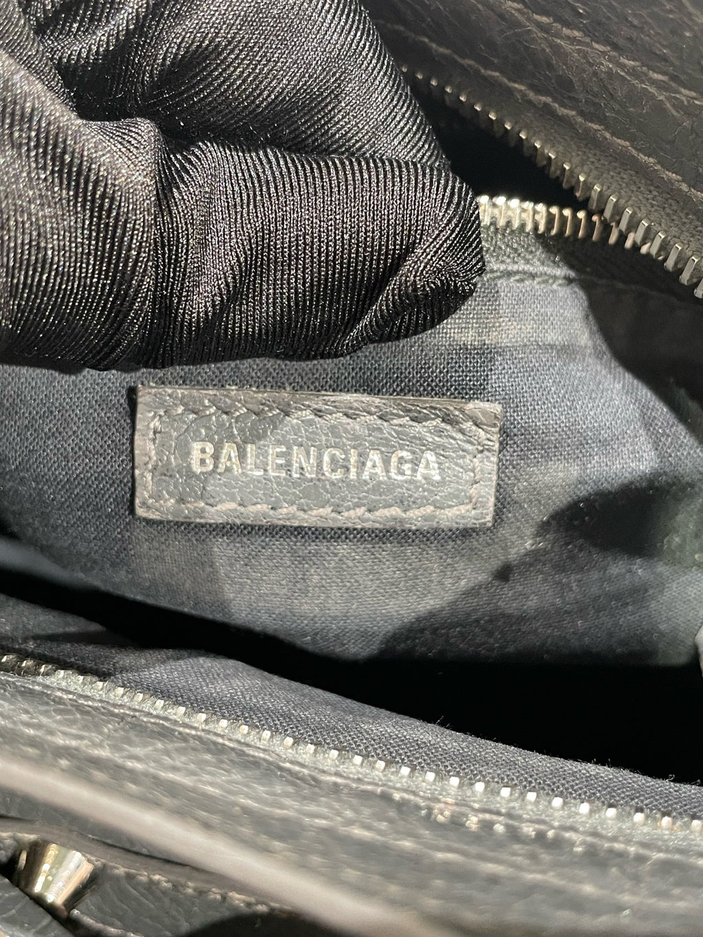 Balenciaga Gray Crossbody 300295-DB5XN-3061