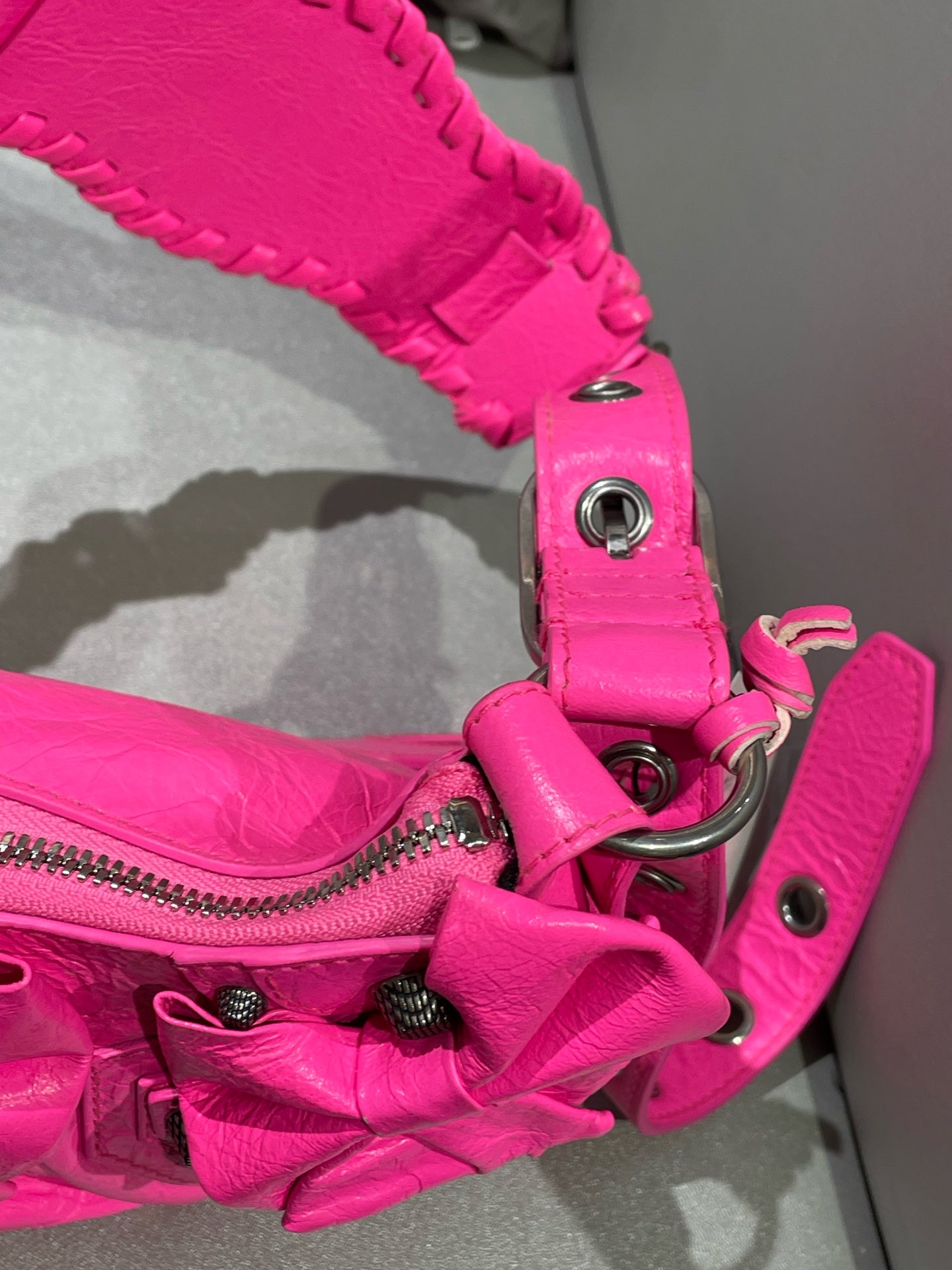 Balenciaga LE CAGOLE Pink 6713092AAIU5634