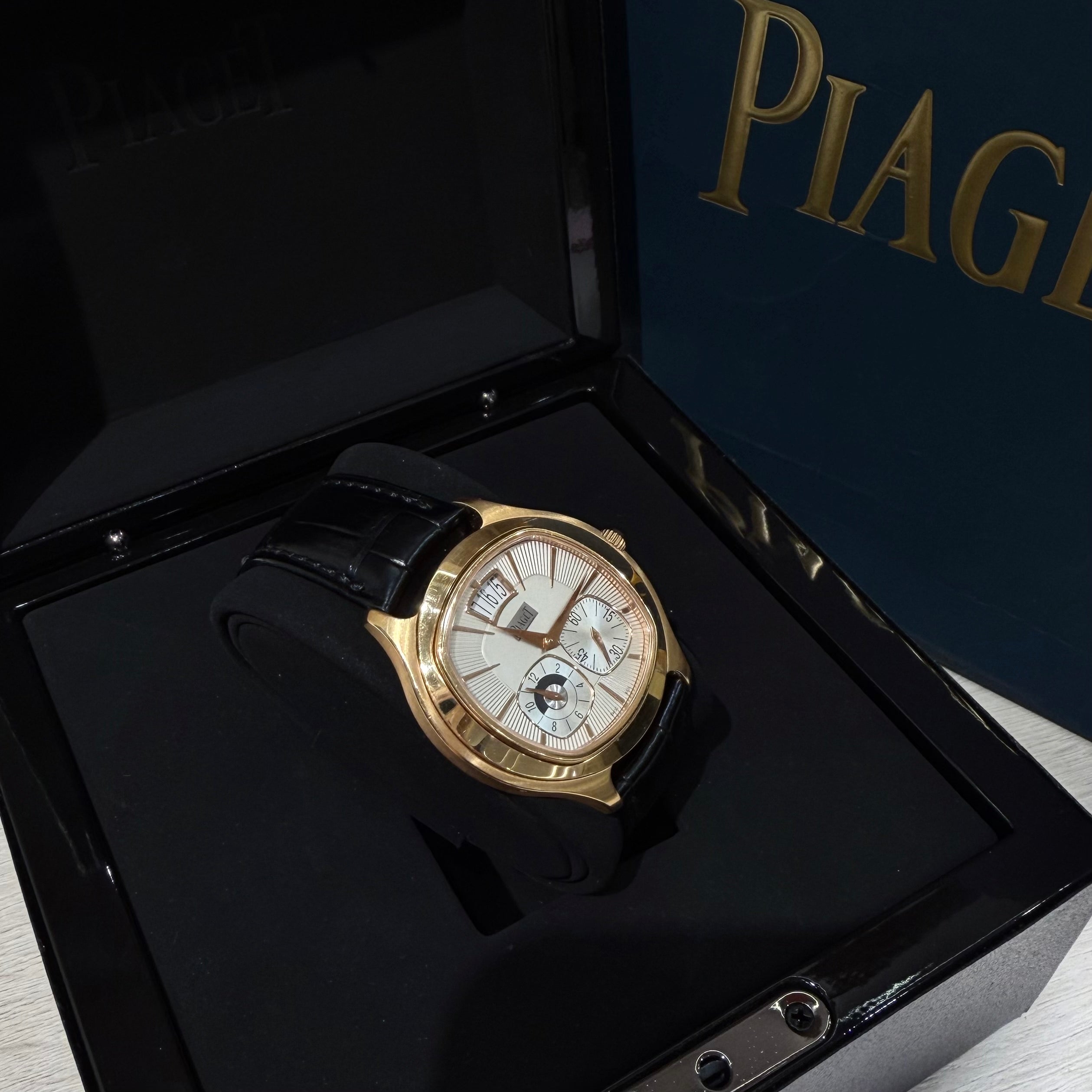 Piaget Rose gold Automatic (self-winding) watch