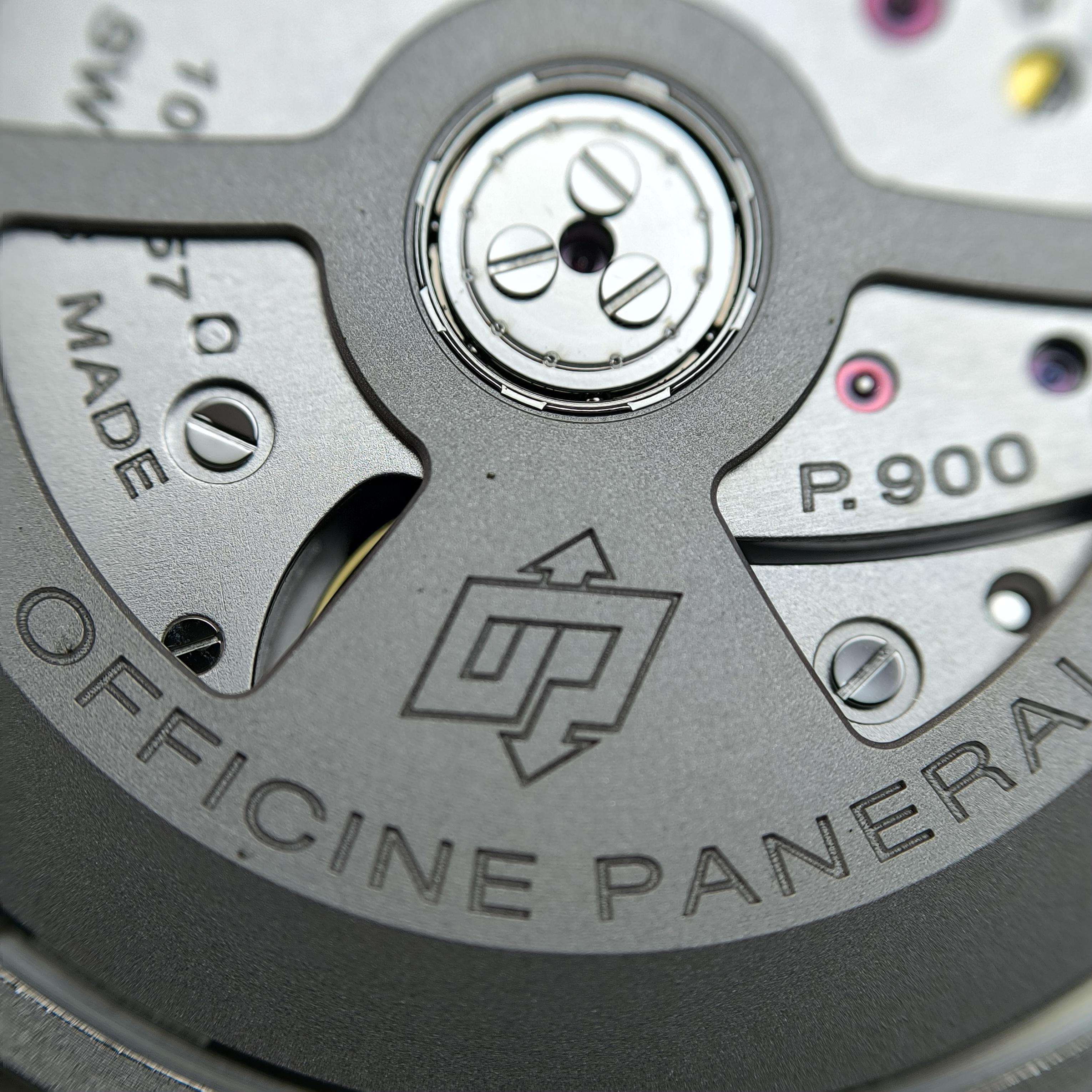 Panerai SUBMERSIBLE Stealth Series 42 millimeters PAM02223