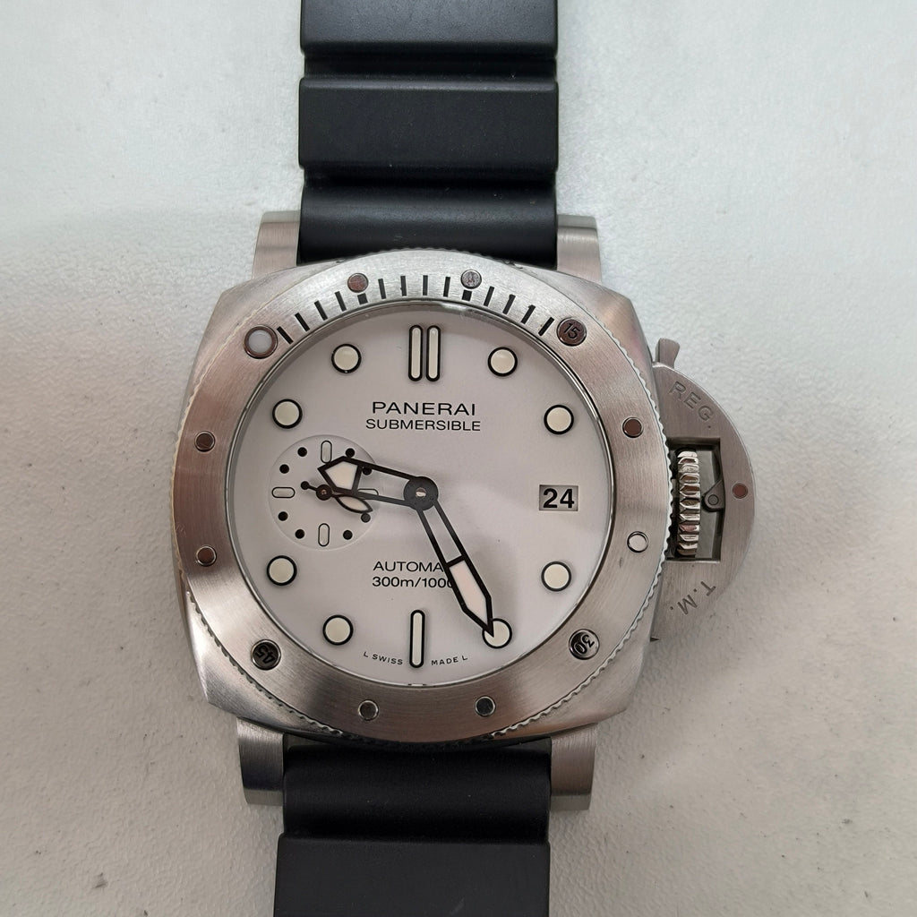 Panerai SUBMERSIBLE Stealth Series 42 millimeters PAM02223