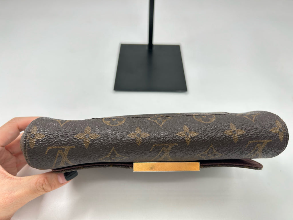 Louis Vuitton Crossbody