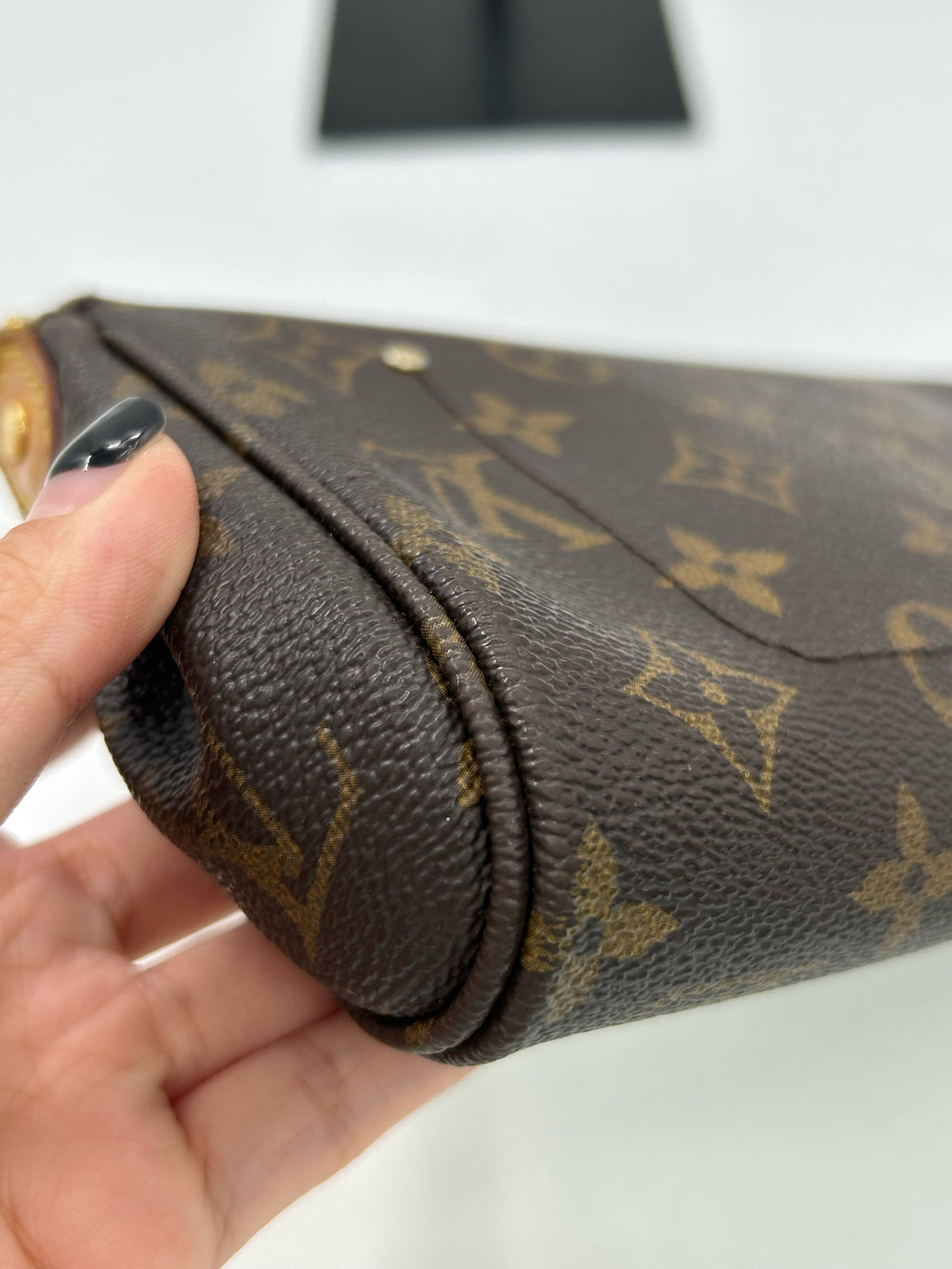 Louis Vuitton Crossbody