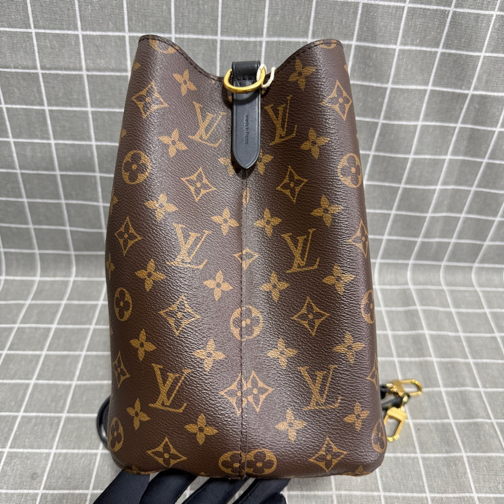 Louis Vuitton Néonoé Canvas Bucket & Drawstring Bag M44020