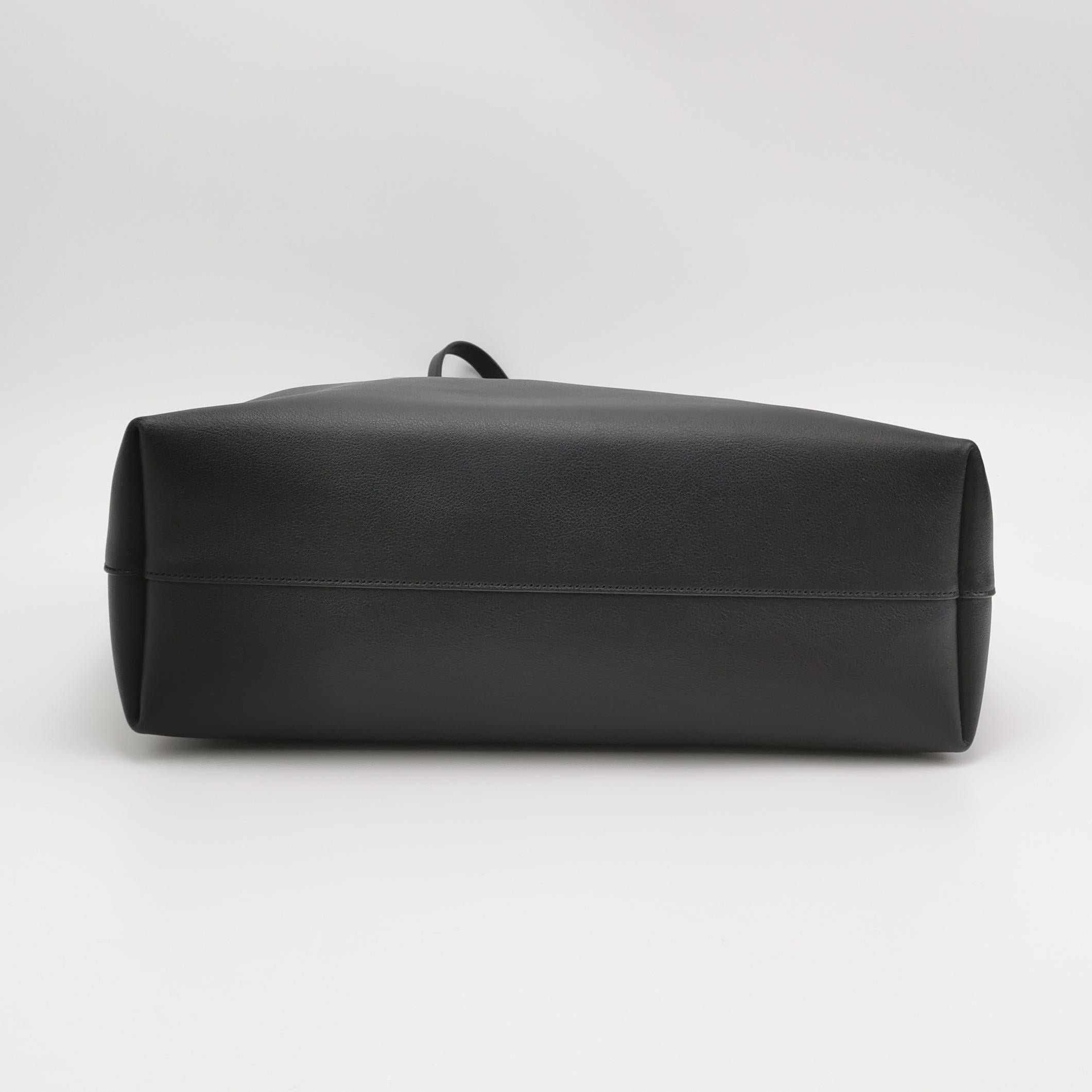 Saint laurent Horizontal shopping bag Other Shoulder Bag 600281CSV0J1000