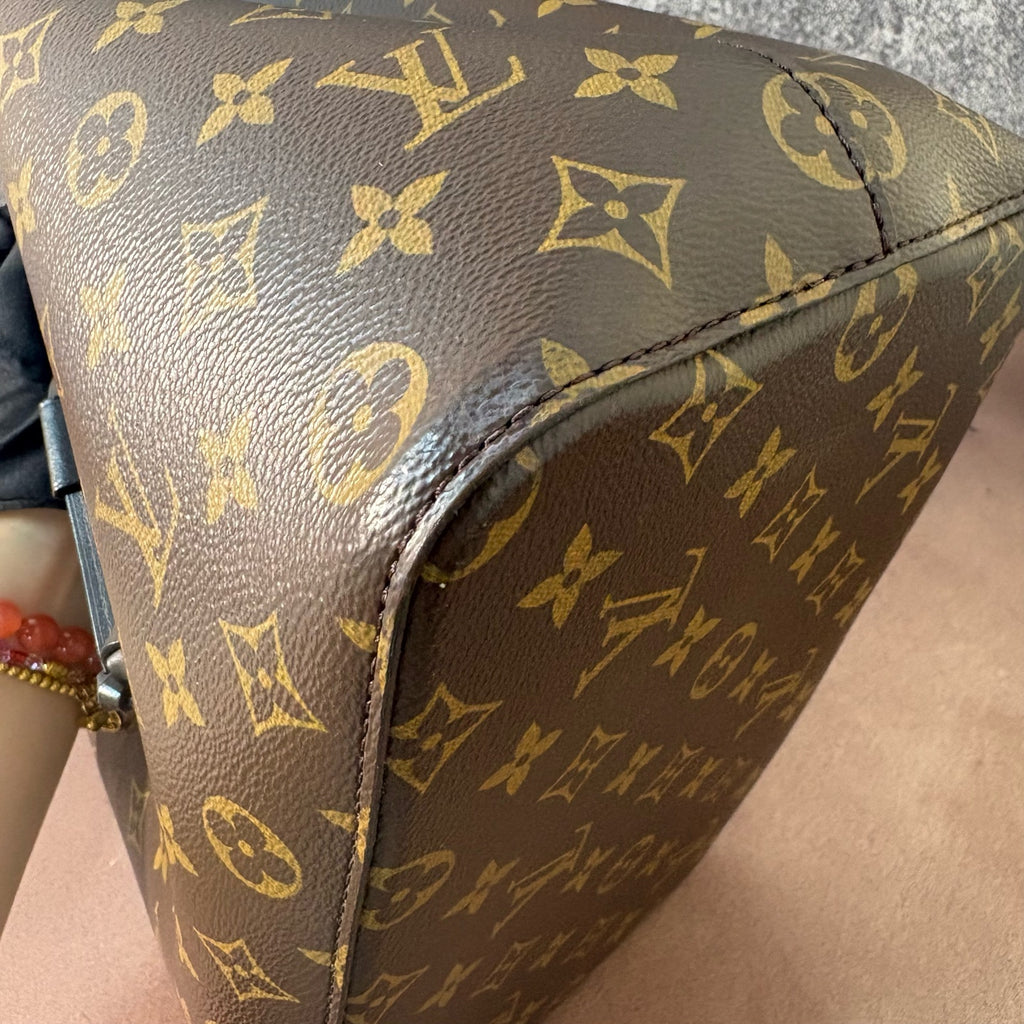 Louis Vuitton Black