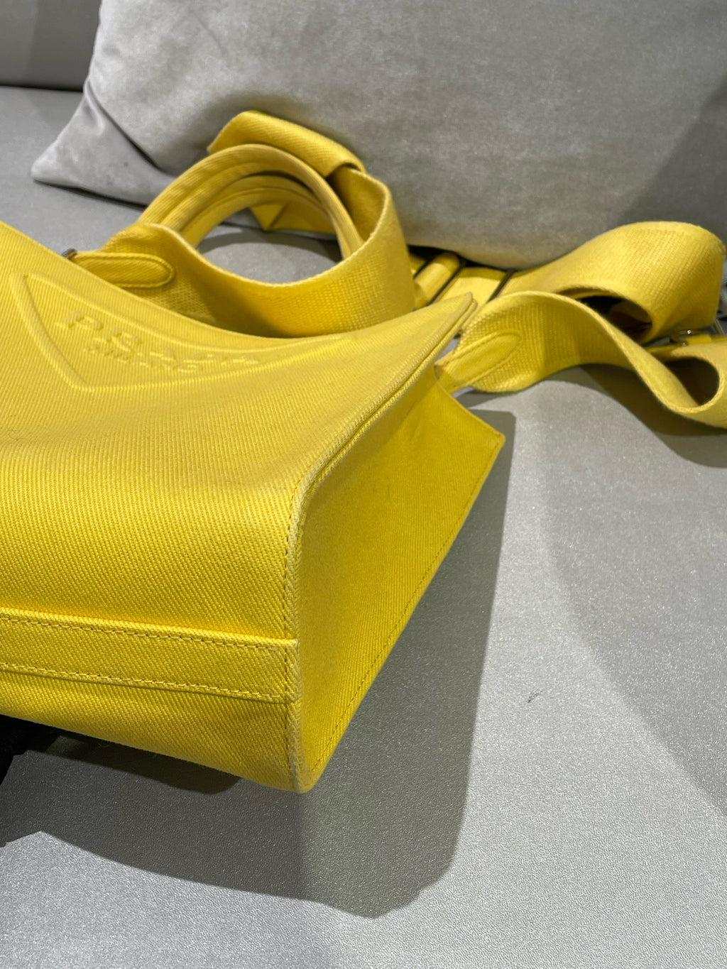 Prada Yellow Tote 1BG382_2DXI_F0377_V_KRO