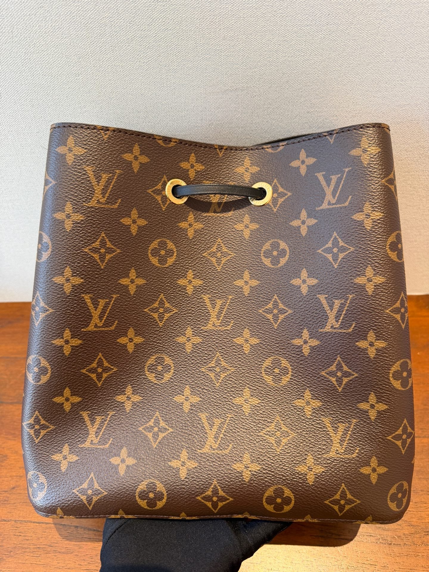 Louis Vuitton Néonoé Canvas M44020