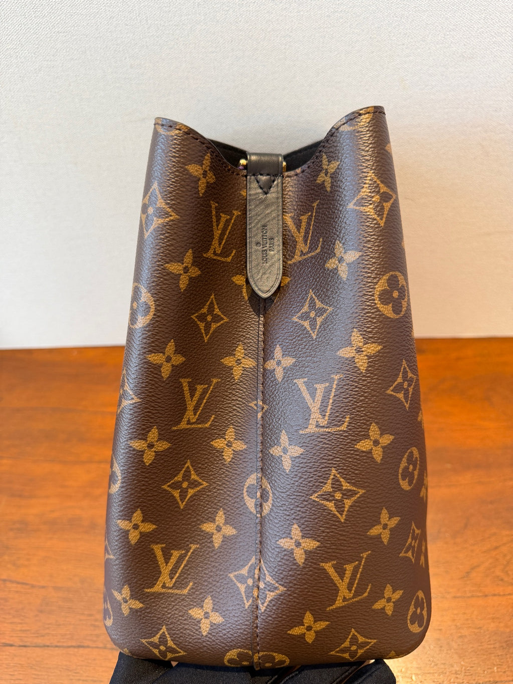 Louis Vuitton Néonoé Canvas M44020