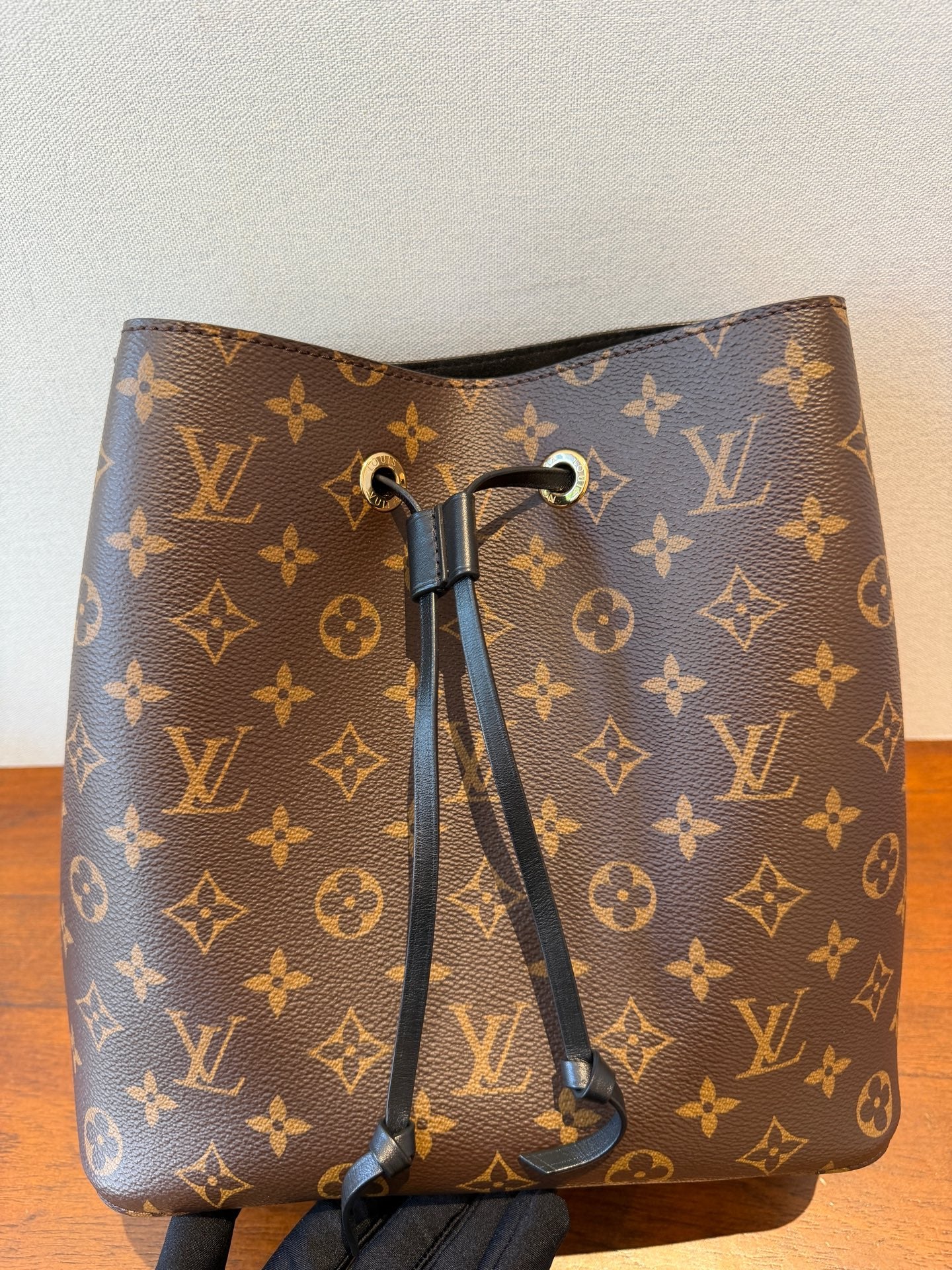 Louis Vuitton Néonoé Canvas M44020