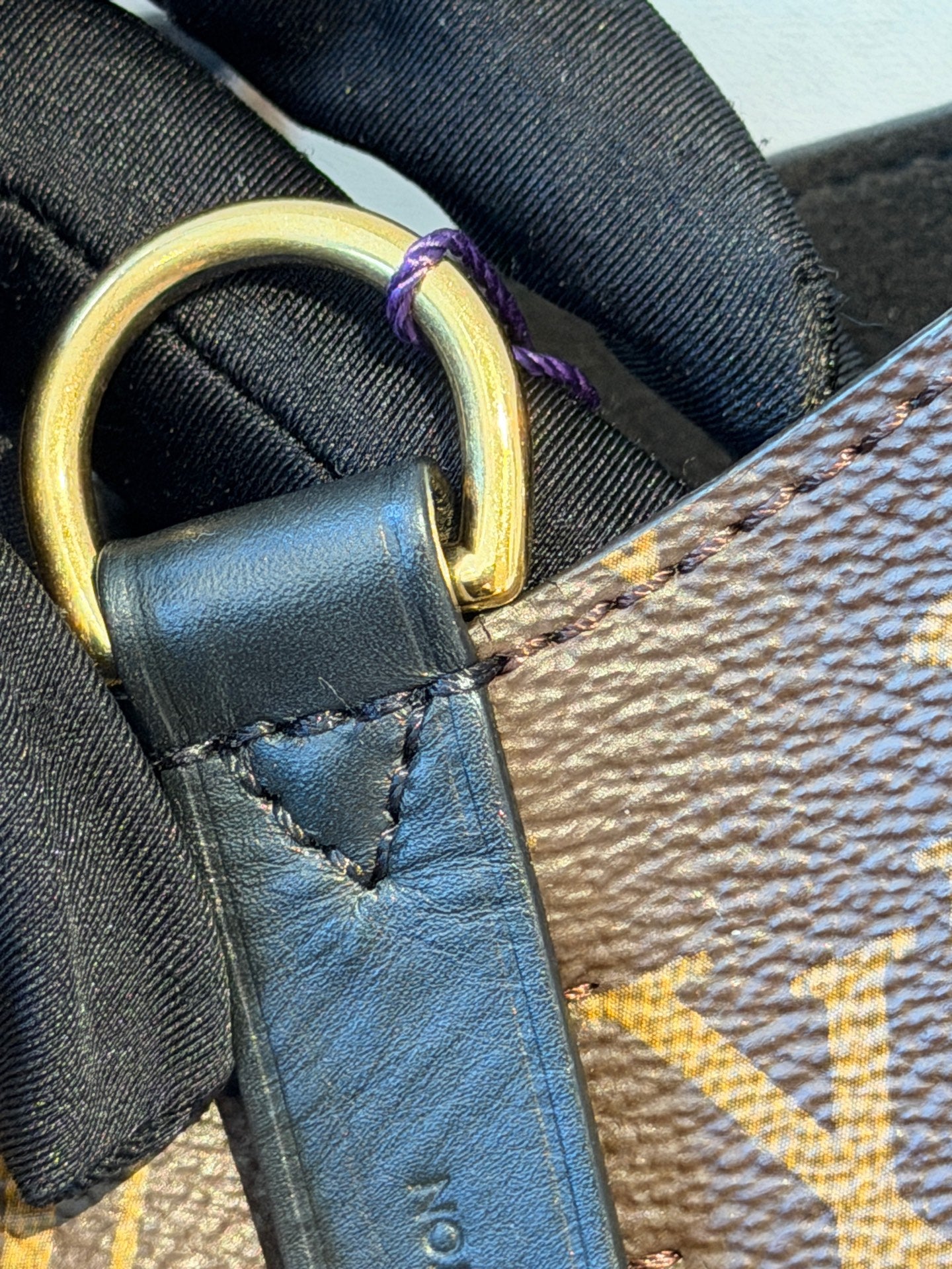Louis Vuitton Néonoé Canvas M44020