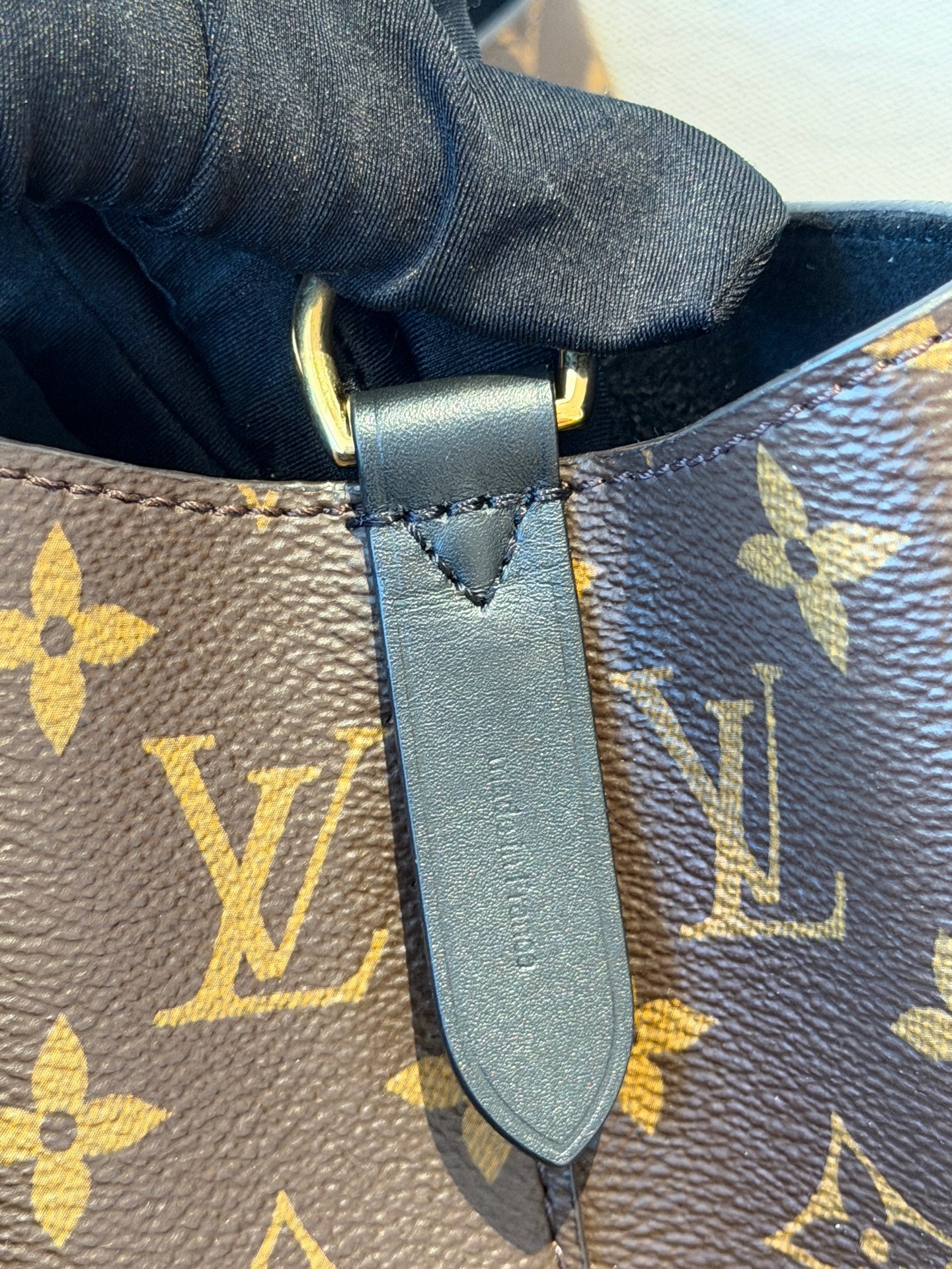Louis Vuitton Néonoé Canvas M44020