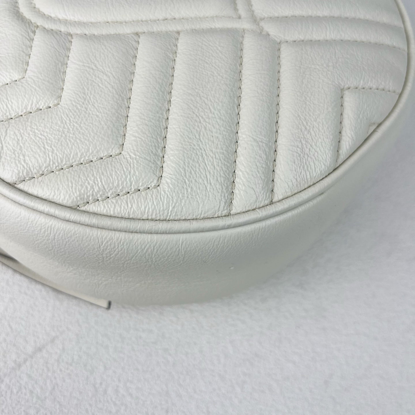 Gucci Leather White 5501540OLET9022