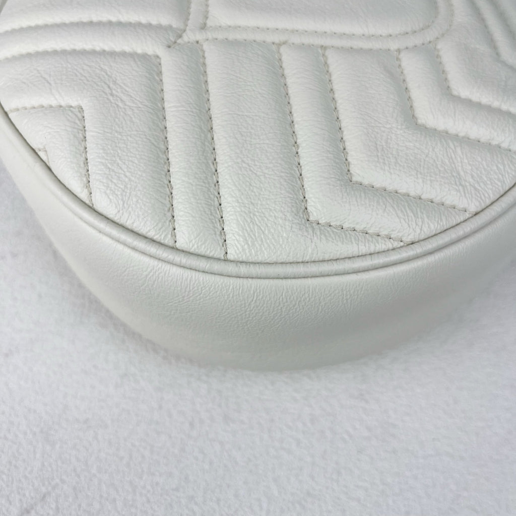 Gucci Leather White 5501540OLET9022