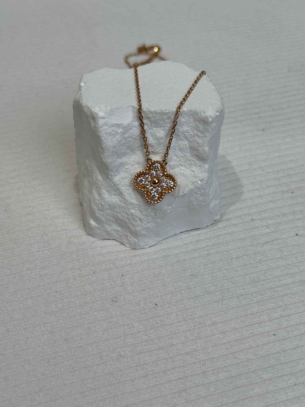 Van Cleef & Arpels Rose gold Necklace