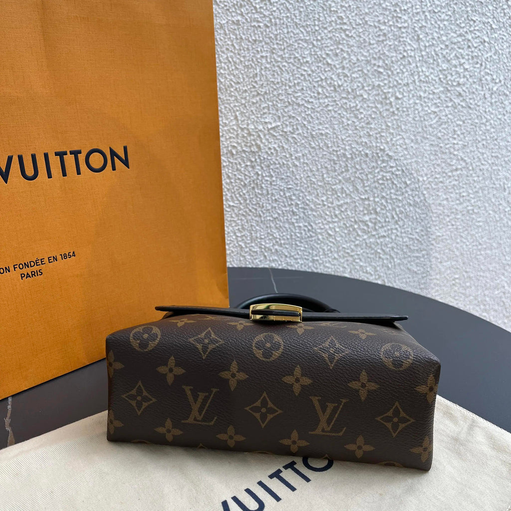 Louis Vuitton Black