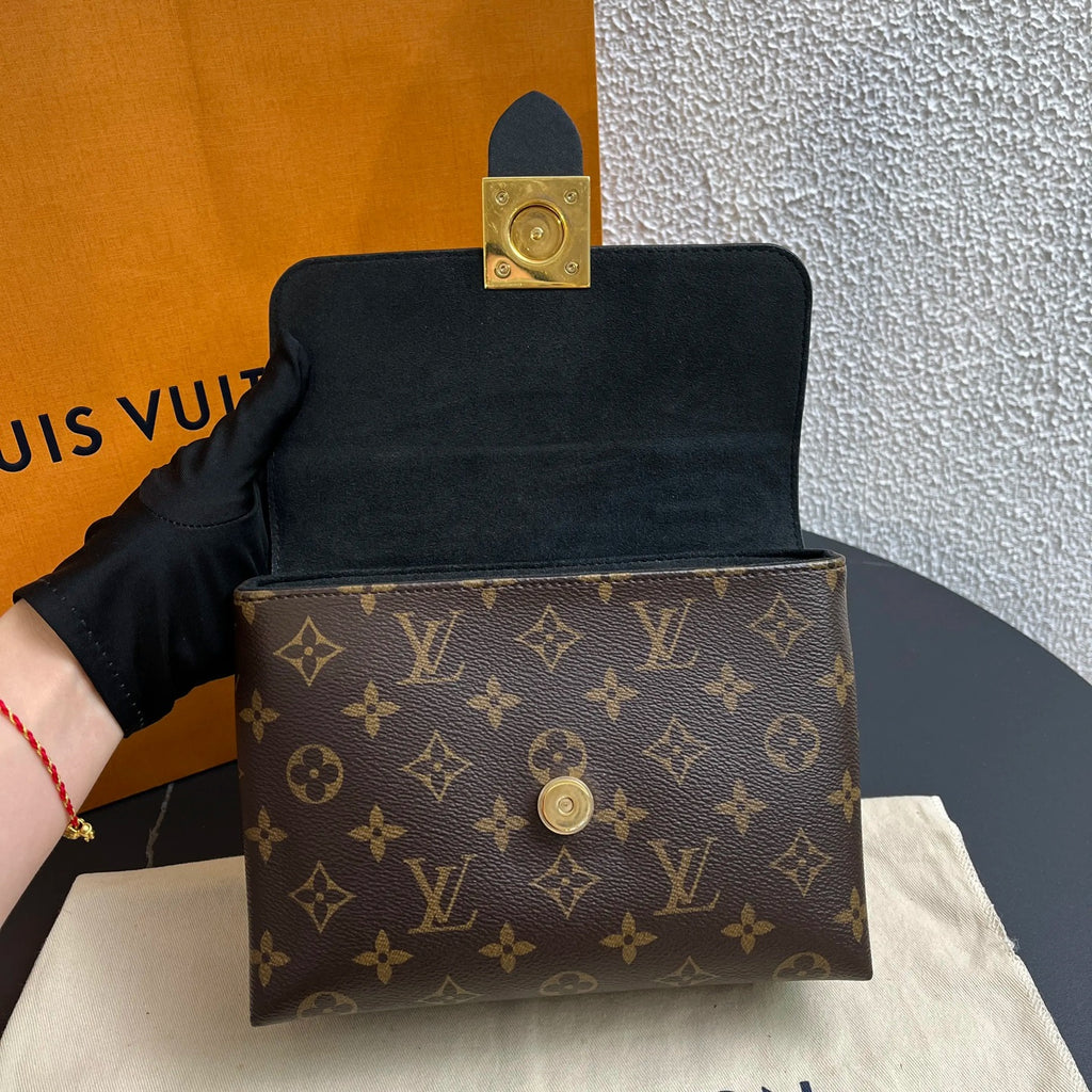 Louis Vuitton Black