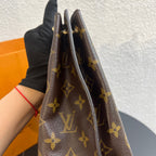 Louis Vuitton Shoulder Bag