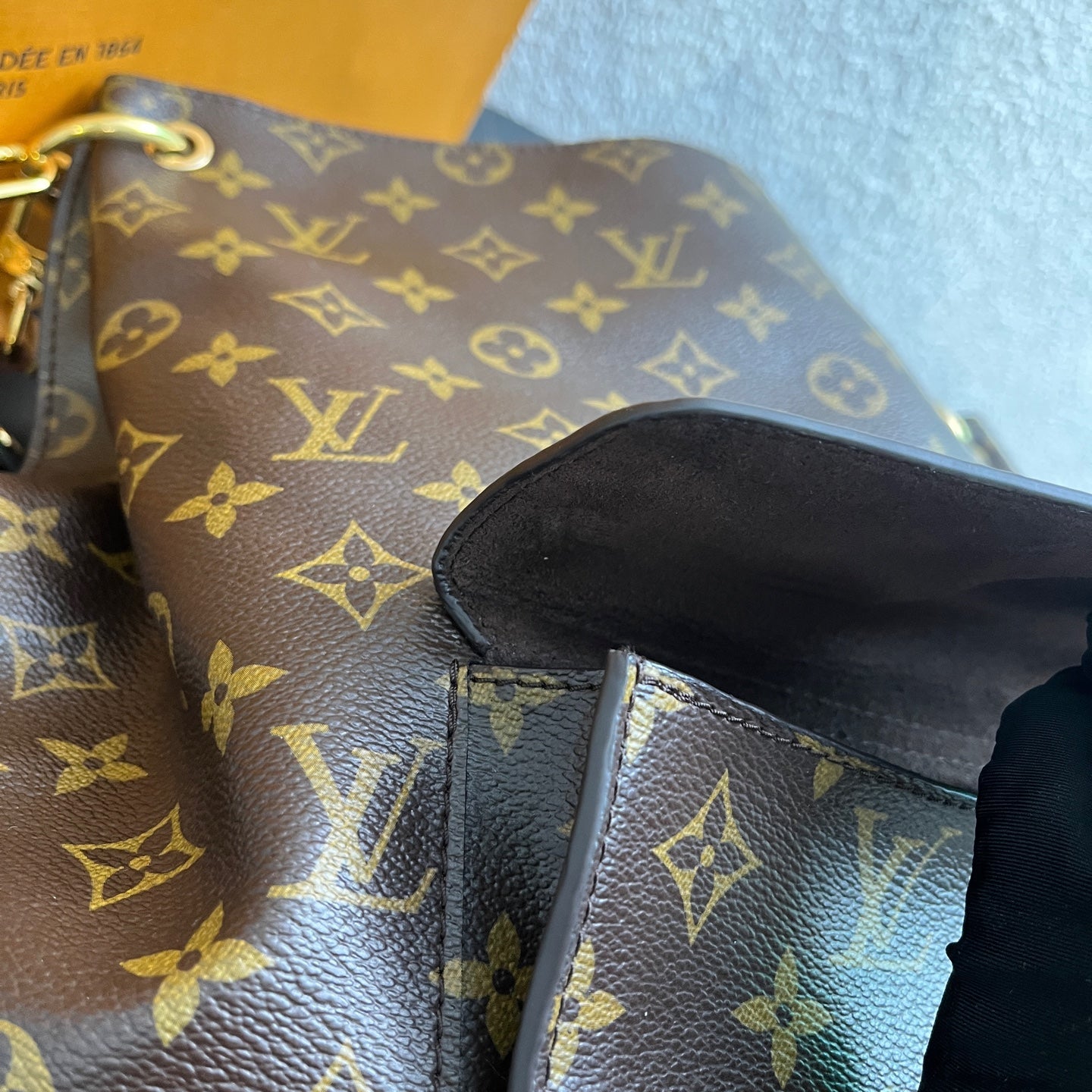 Louis Vuitton Shoulder Bag