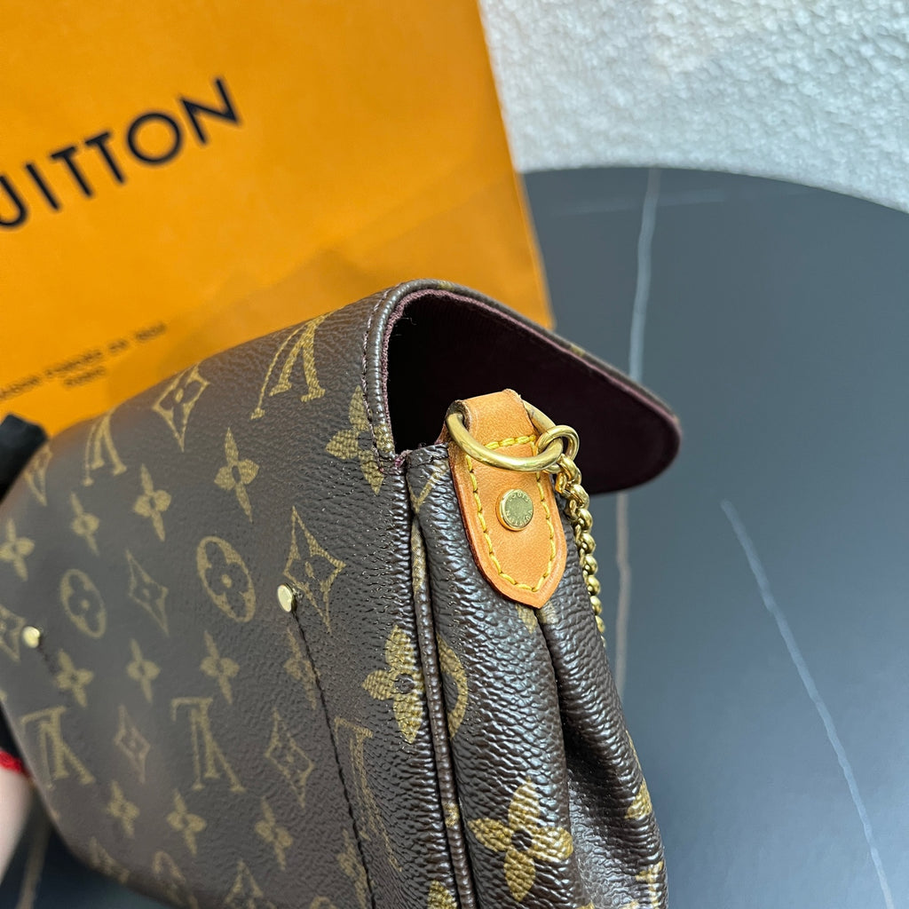 Louis Vuitton Crossbody