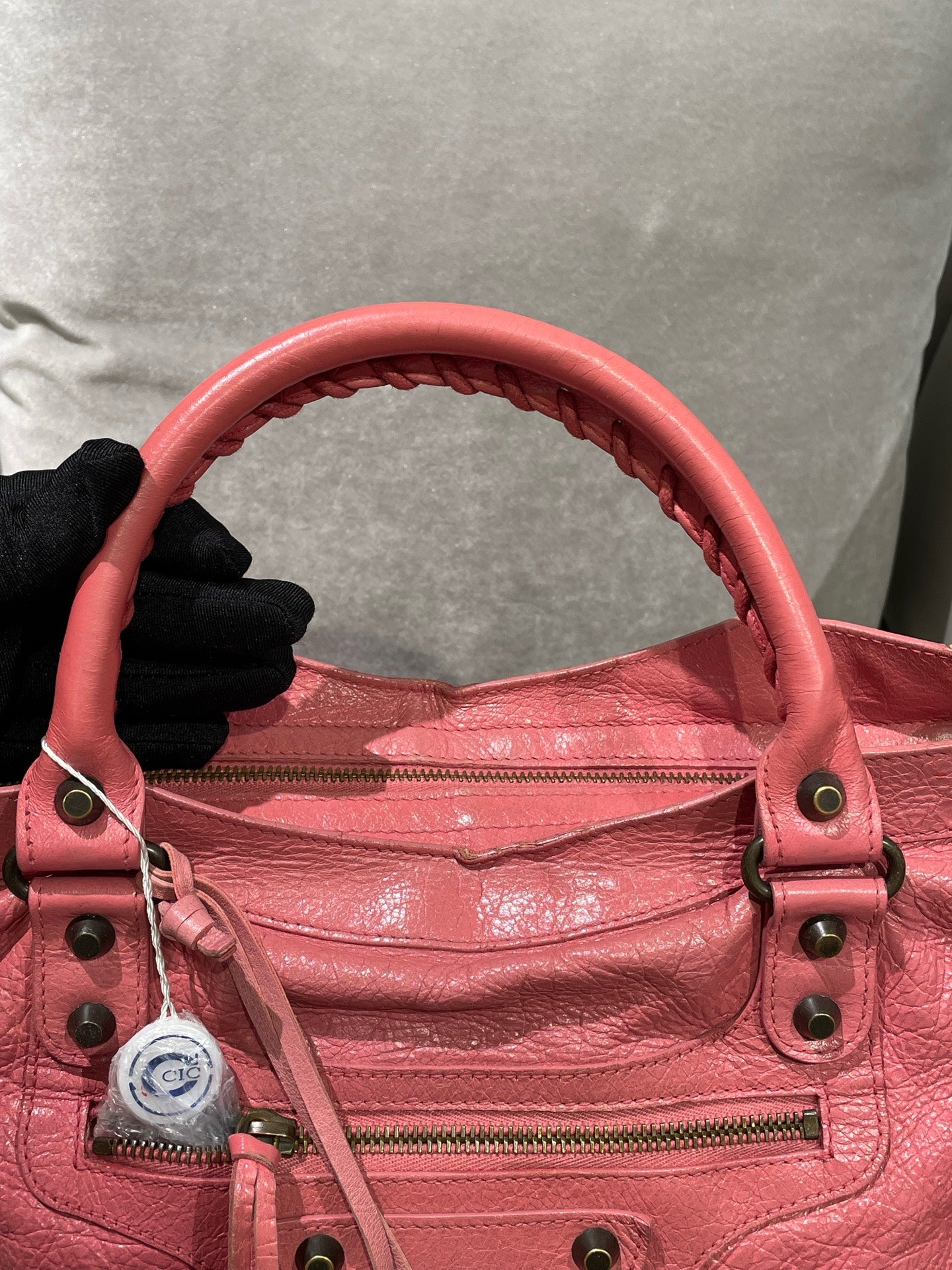 Balenciaga Pink Shoulder Bag 115748-D94JT-6680