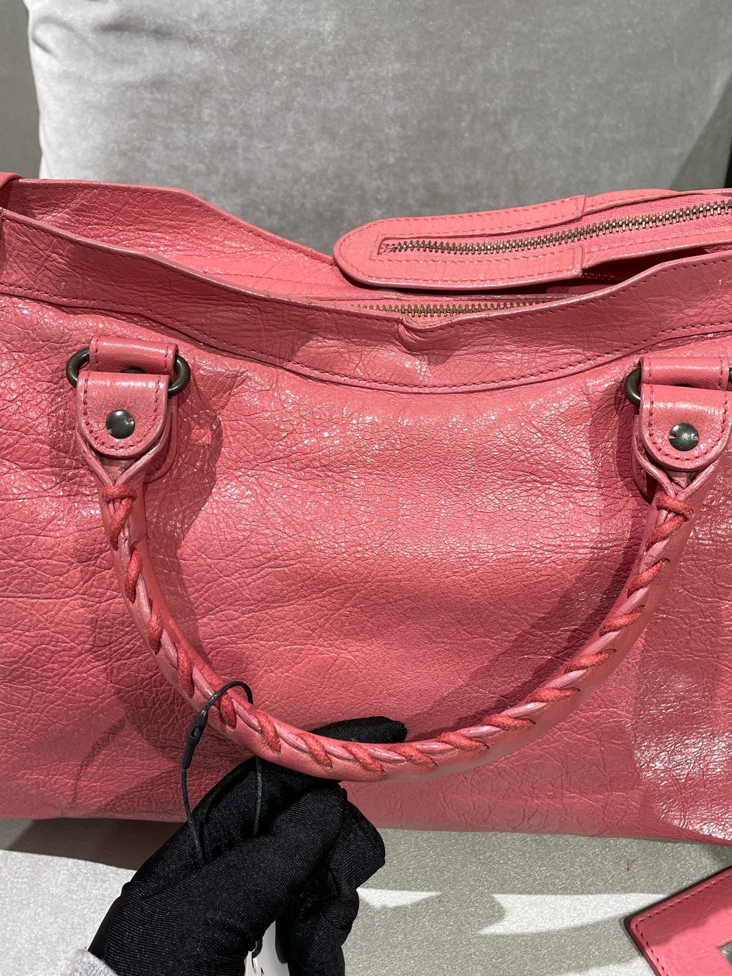 Balenciaga Pink Shoulder Bag 115748-D94JT-6680