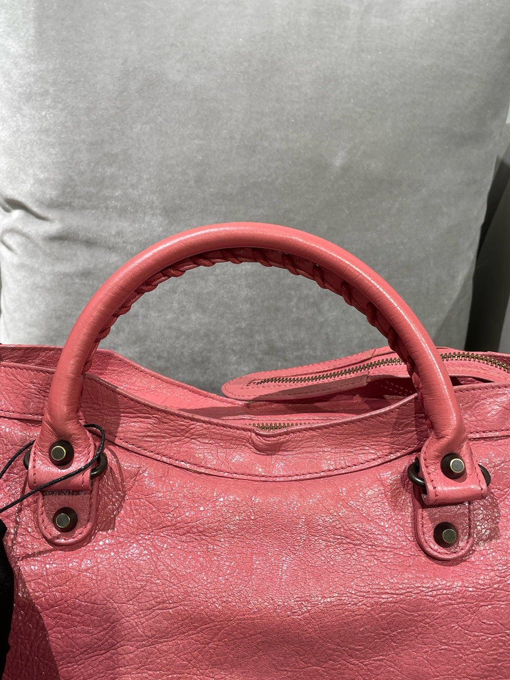Balenciaga Pink Shoulder Bag 115748-D94JT-6680