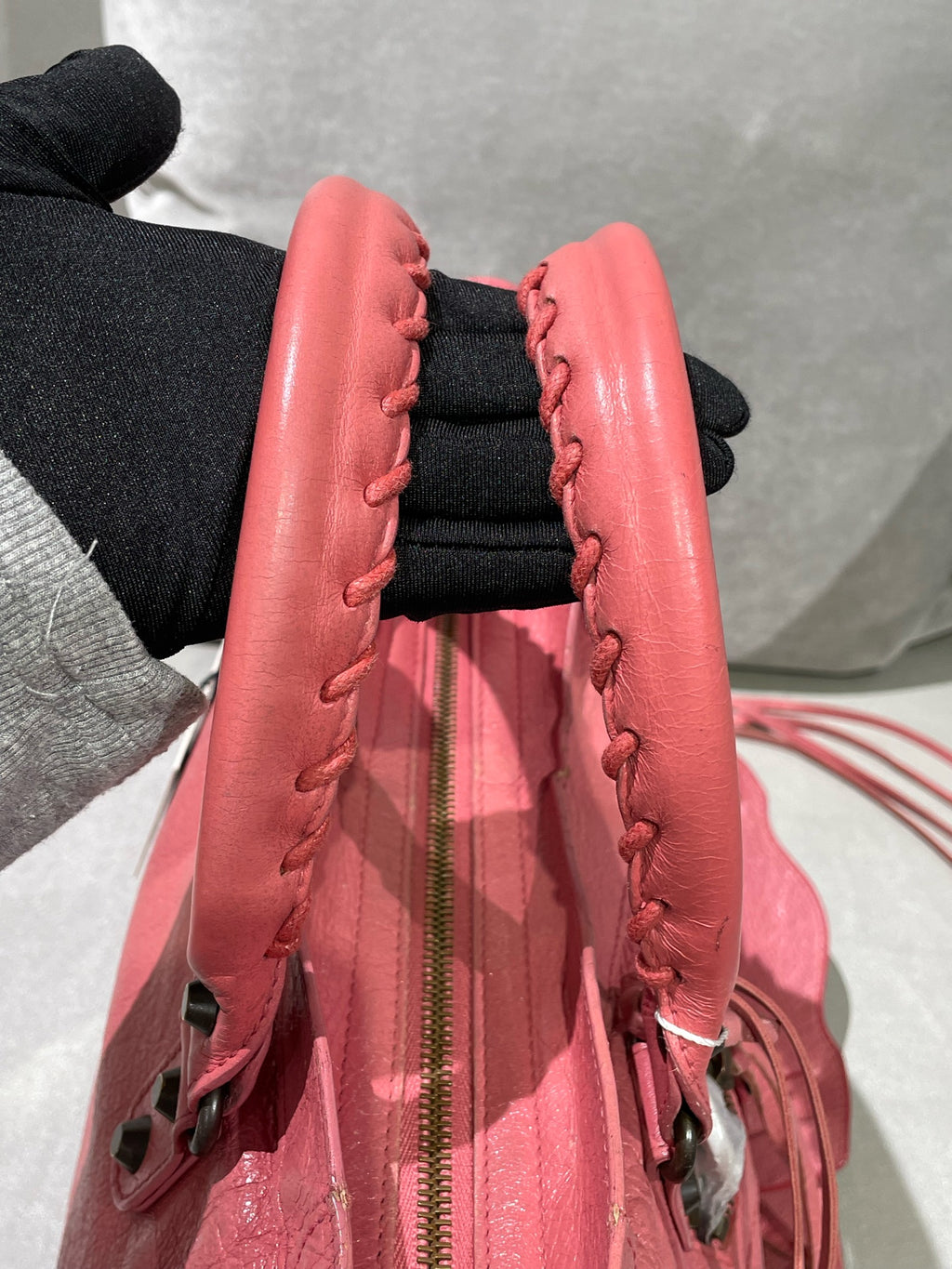 Balenciaga Pink Shoulder Bag 115748-D94JT-6680
